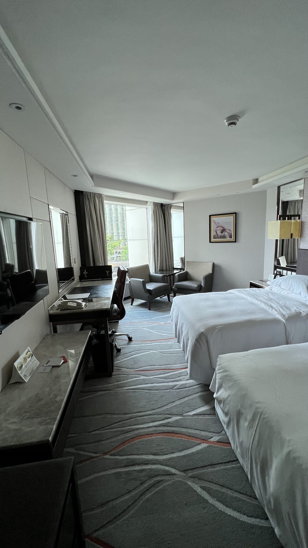 InterContinental Grand Stamford Hong Kong's Classic Skyline Harbour View Room