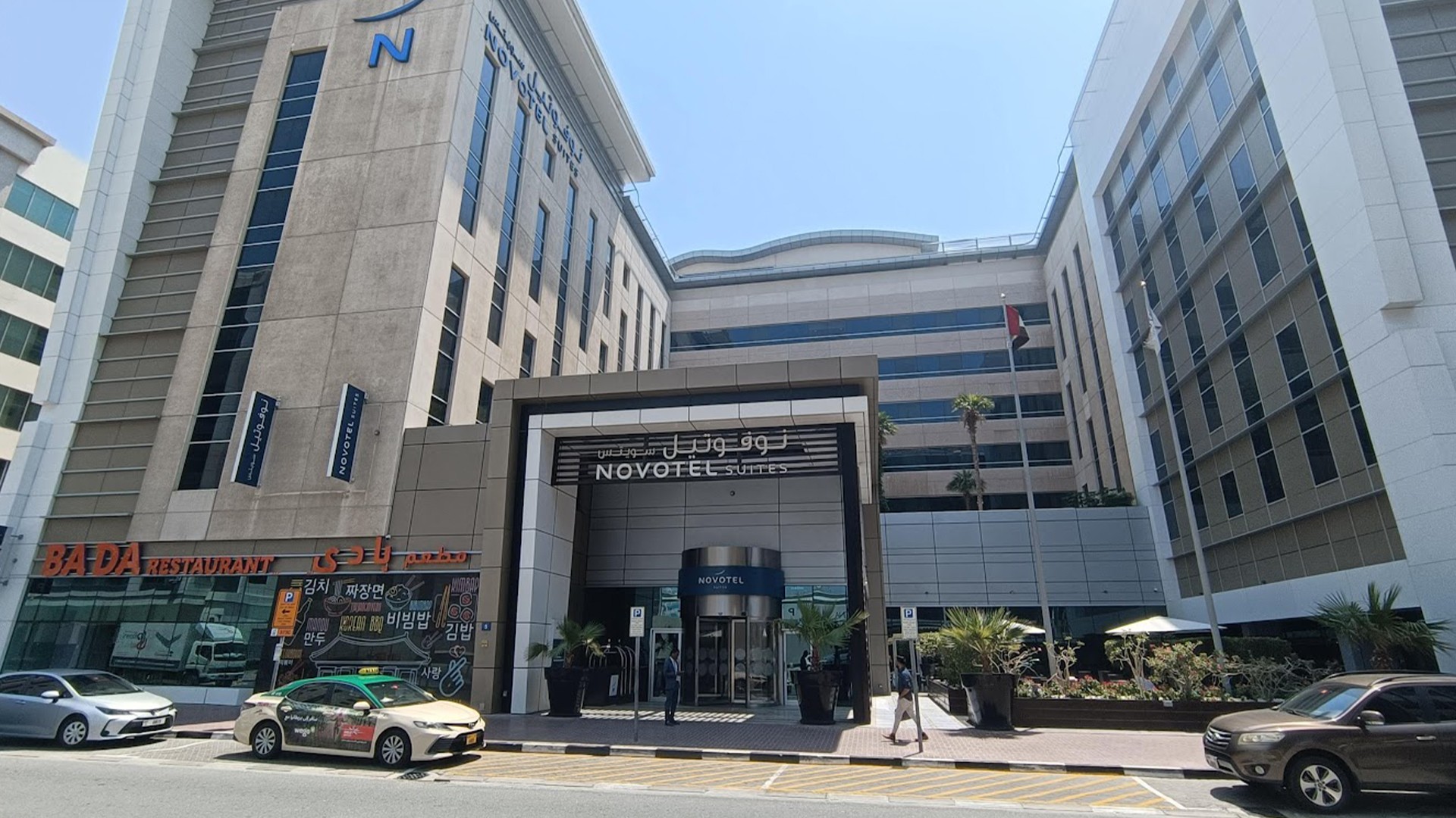 Novotel Suites Dubai Avenue entrance (photo: Luxury Escapes)