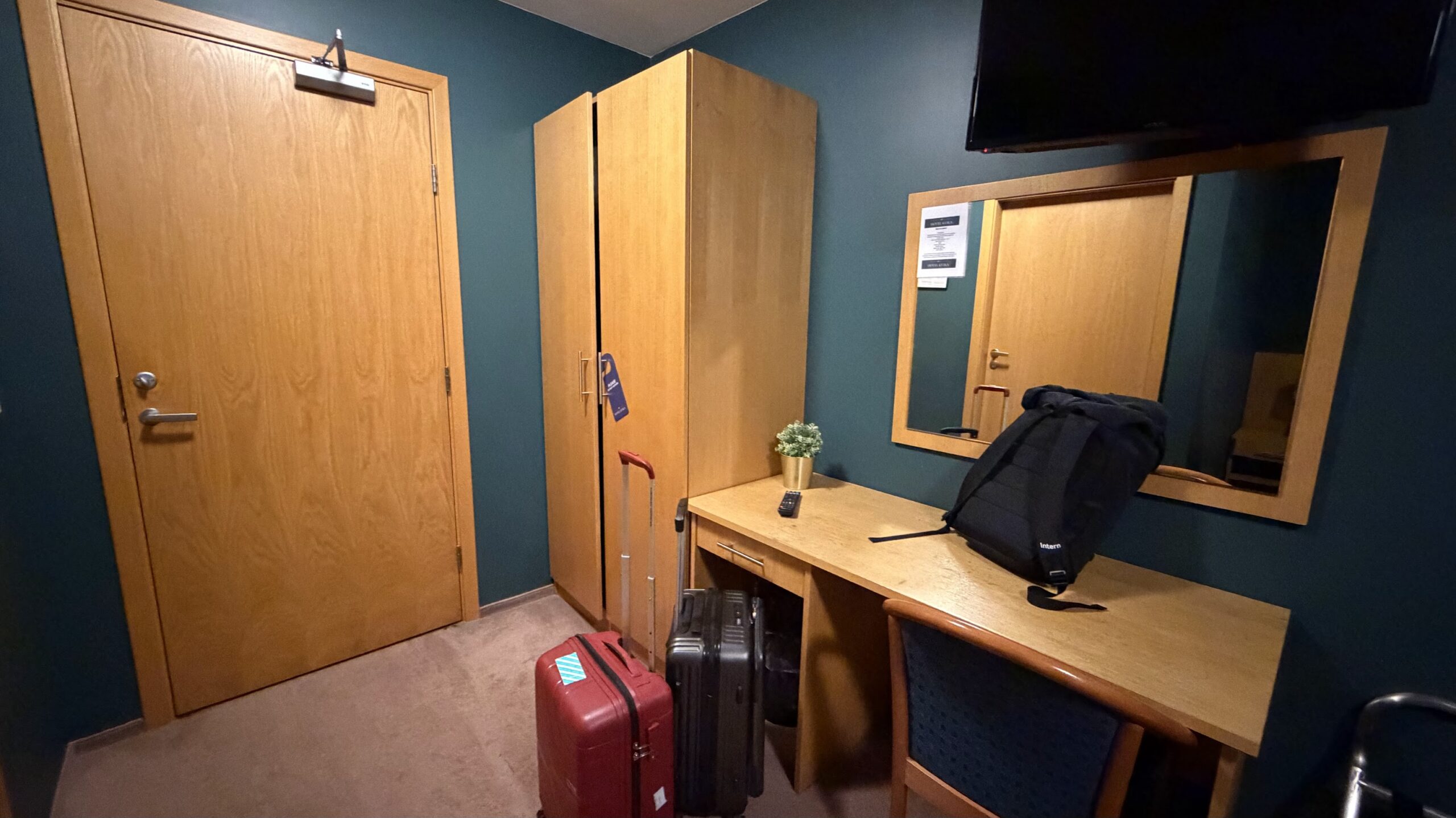 Hotel Kvika Comfort Double Room