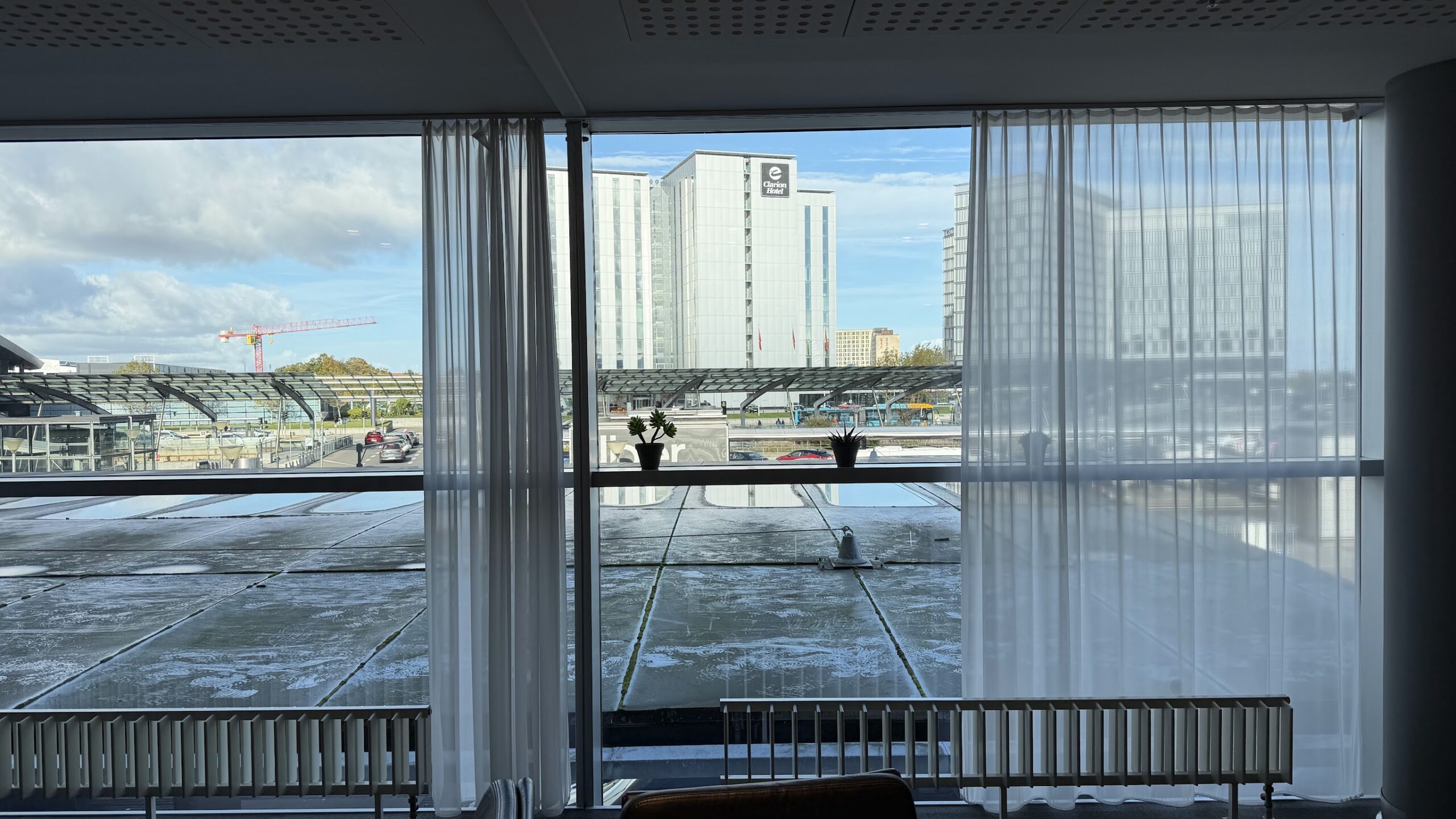 SAS Lounge Copenhagen Airport meeting room view