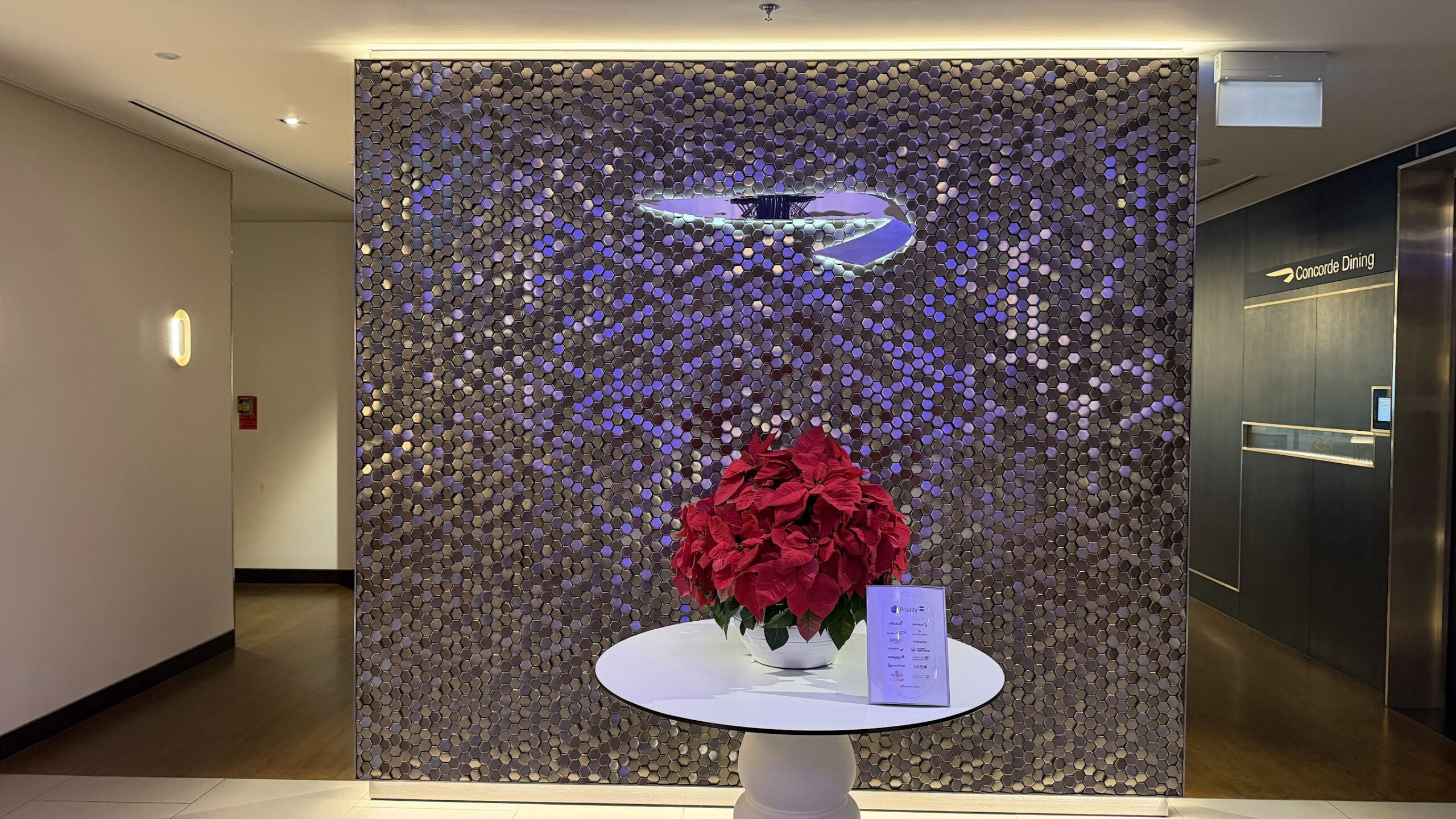 British Airways Lounge Singapore reception