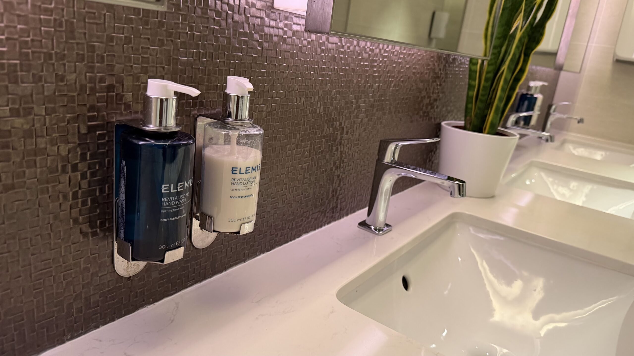 British Airways Lounge Singapore's washroom toiletries by Elemis