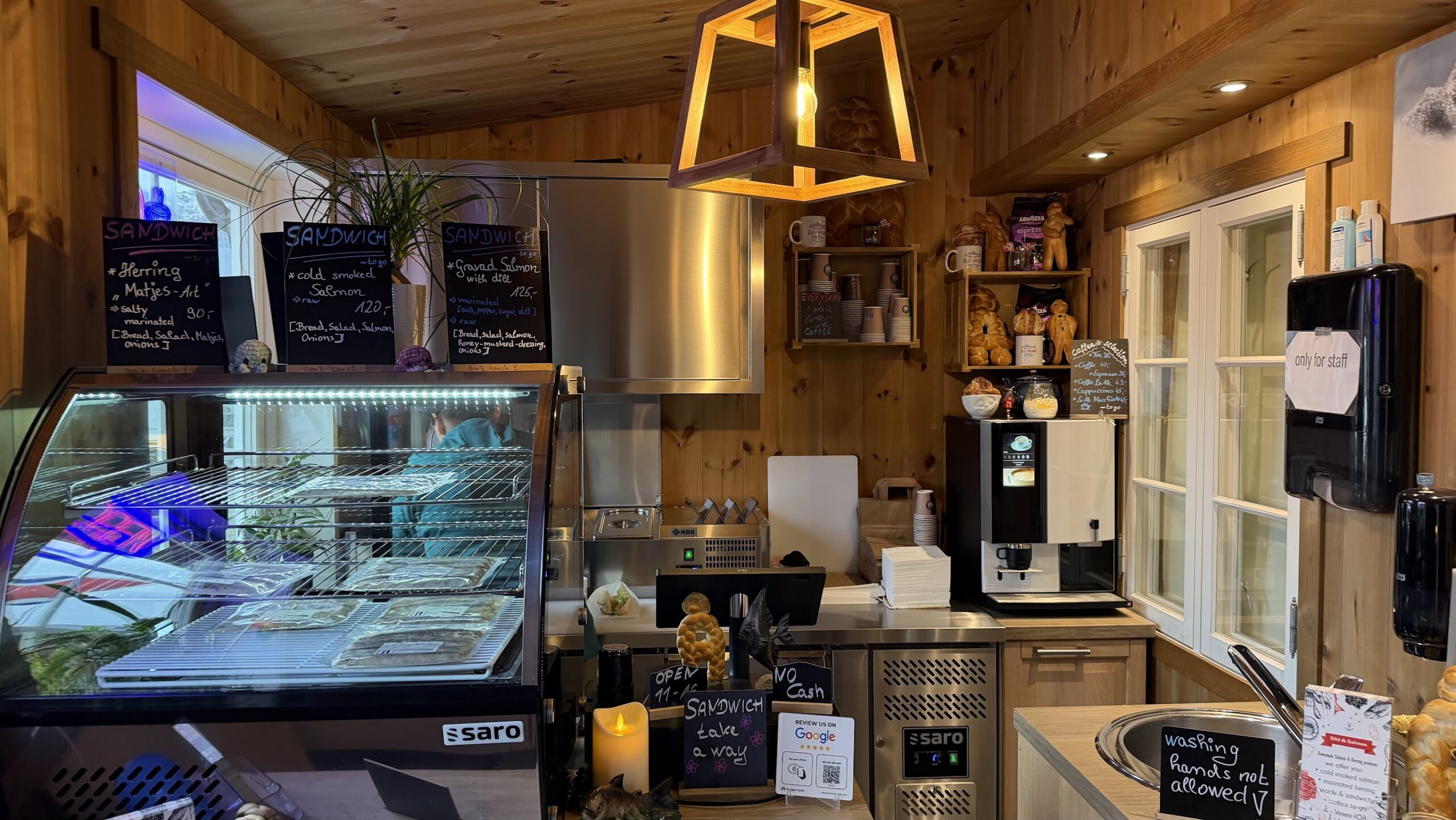 Smoked salmon for lunch at Sild & Salmon