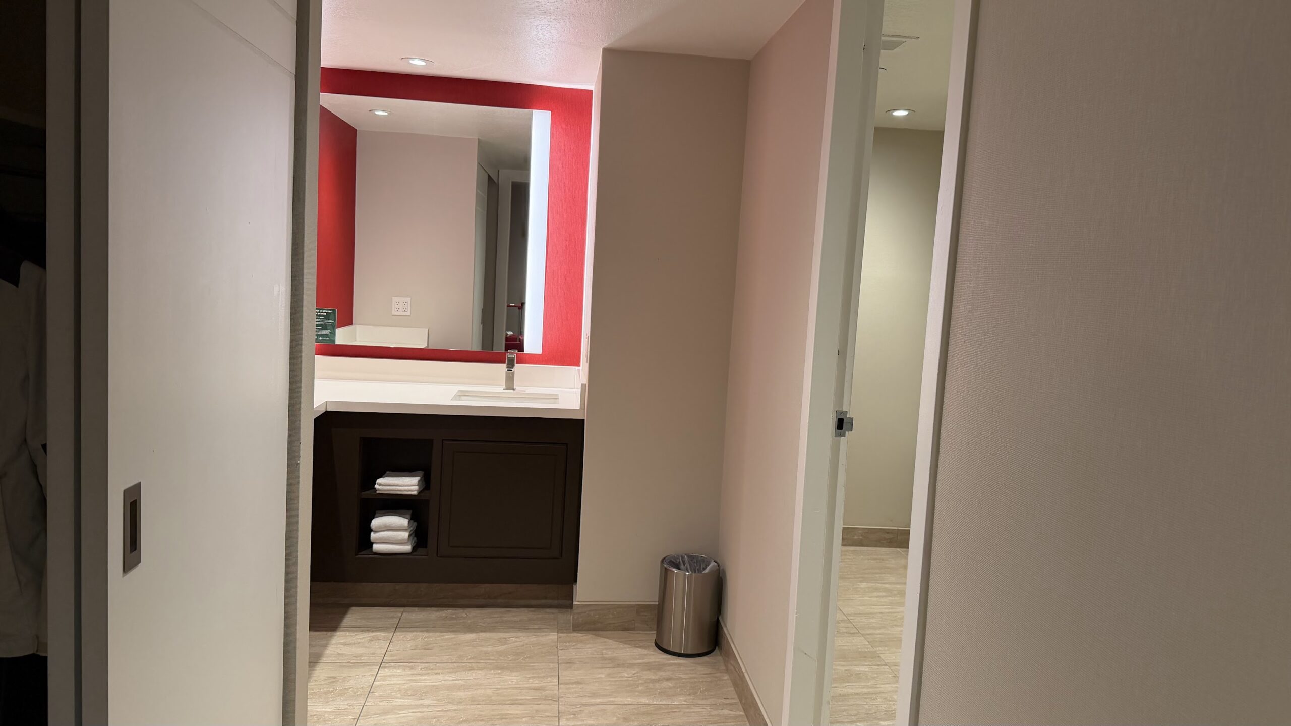 Vanity room of the Resort King Room