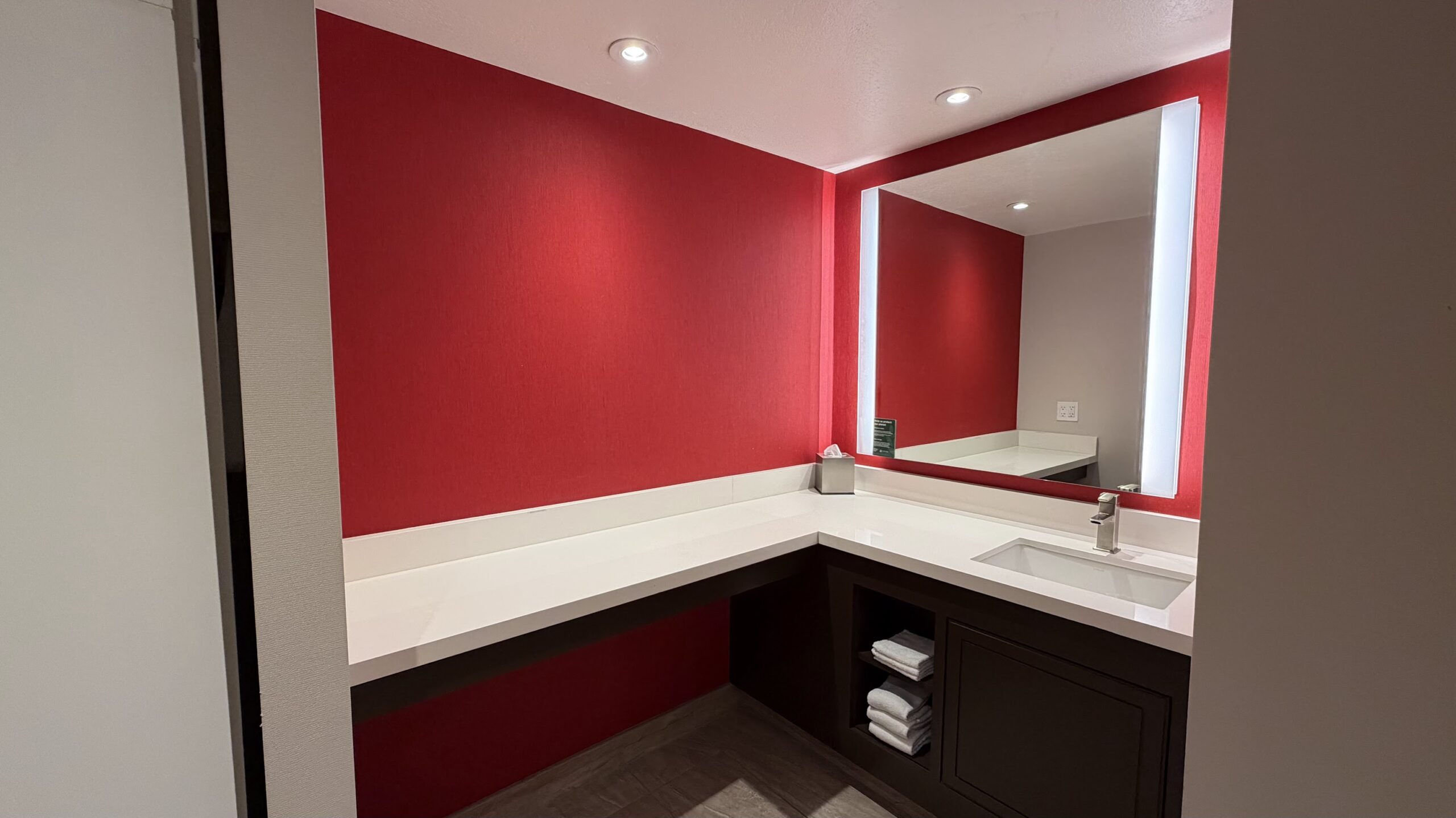 Vanity room of the Resort King Room