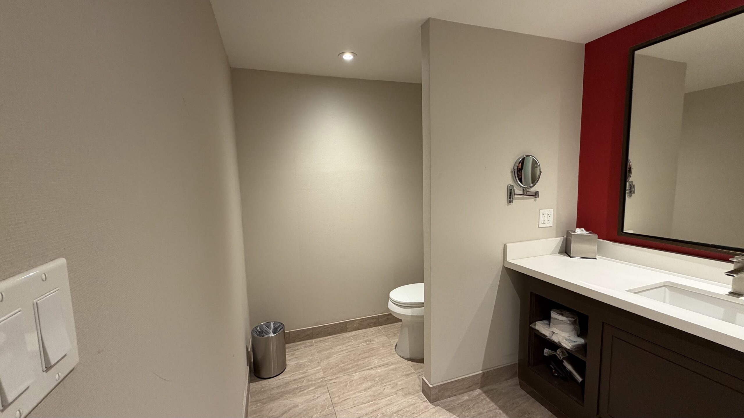 Washroom of the Resort King Room