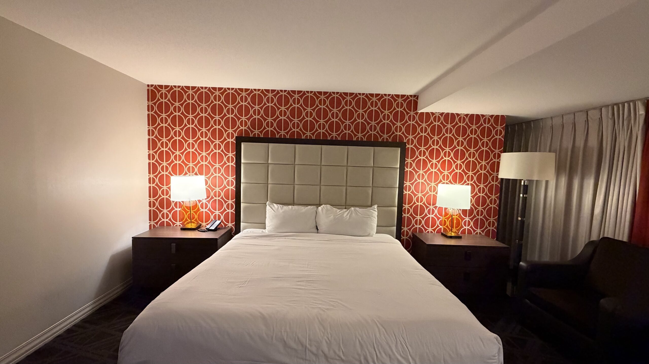 Resort King Room at the Horseshoe Las Vegas