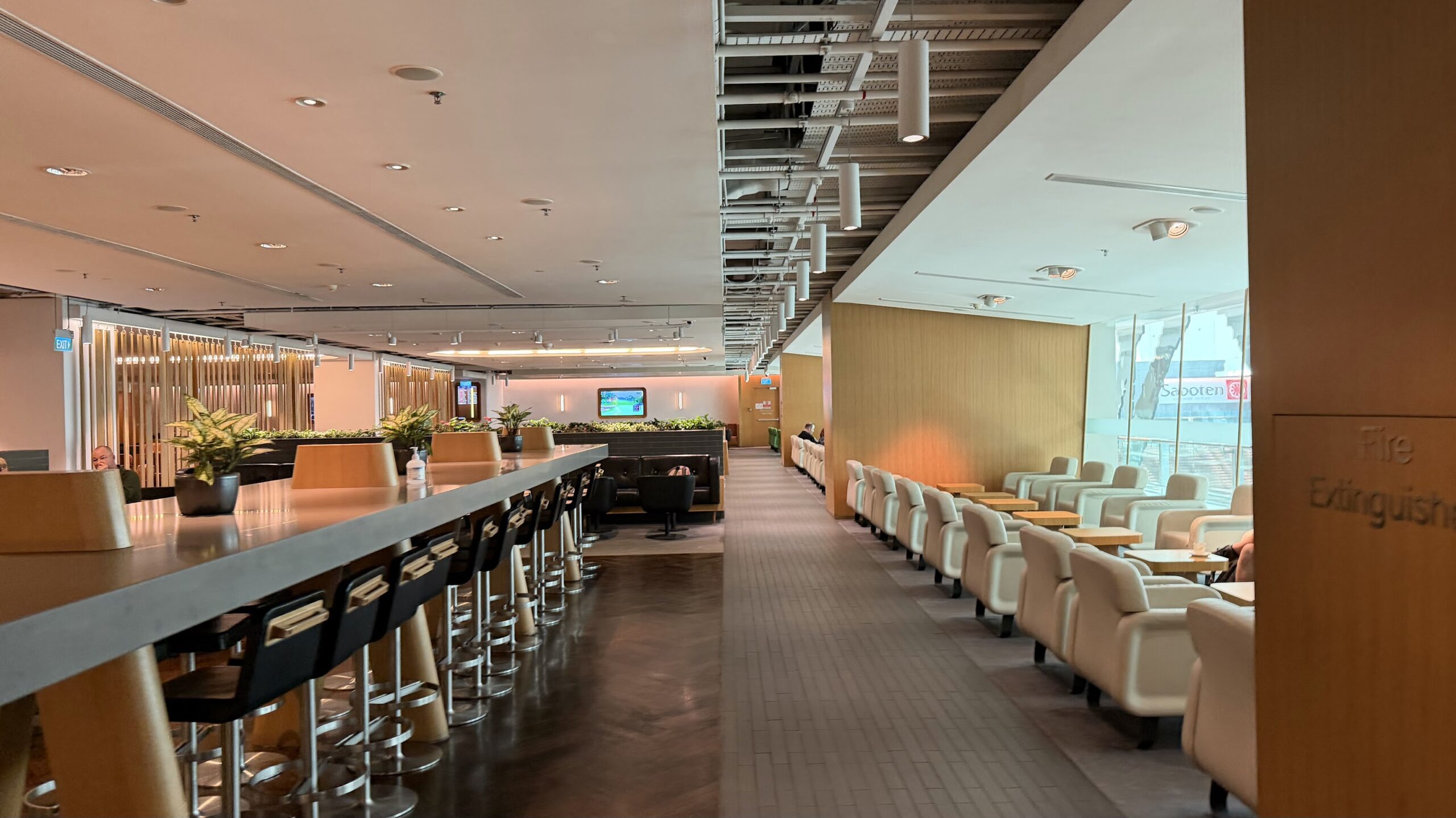 Qantas Business Lounge Singapore seating area