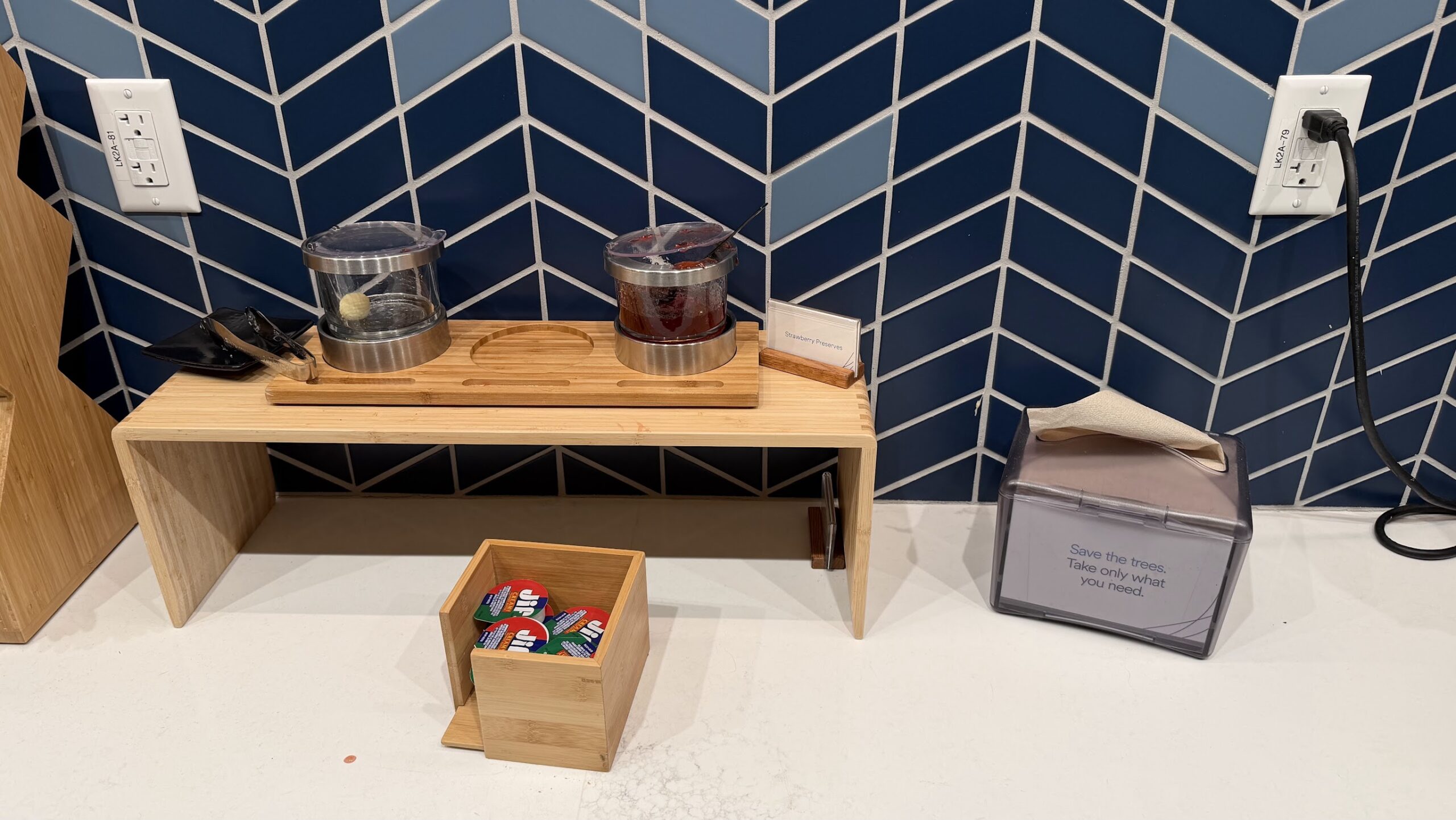 Alaska Airlines Lounge SFO jam and spread