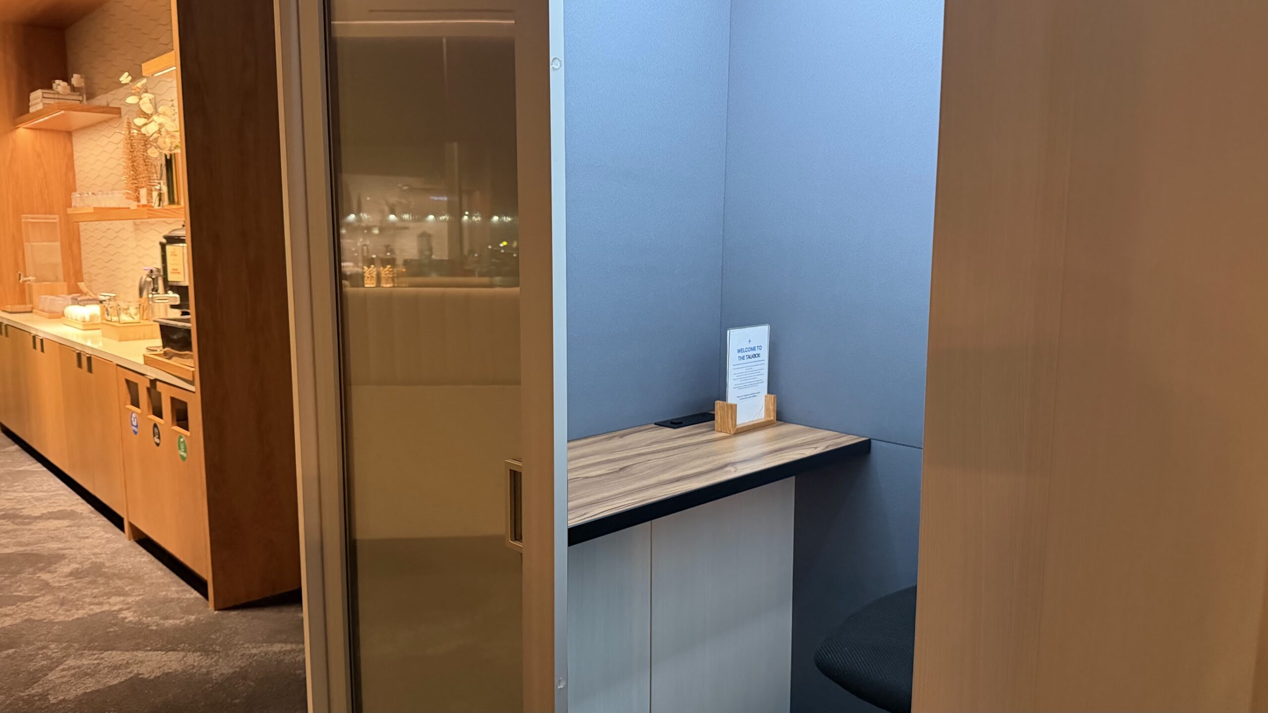 Alaska Airlines Lounge SFO private phone booth