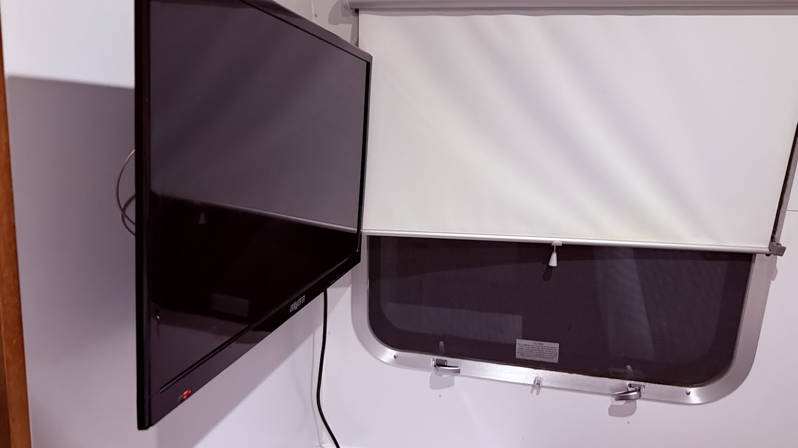 Flat-screen TV which we didn't use at all