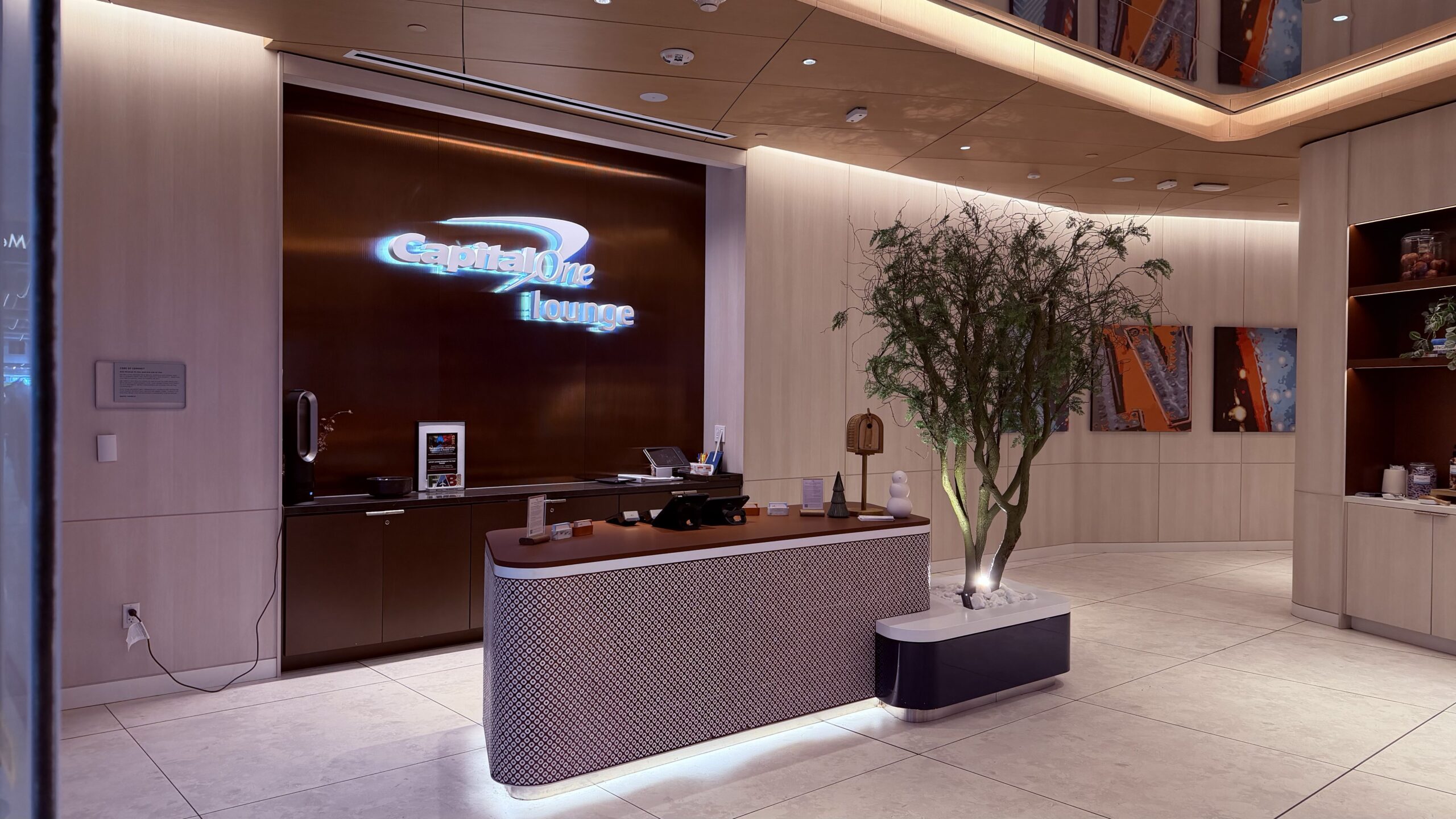 Capital One LAS reception