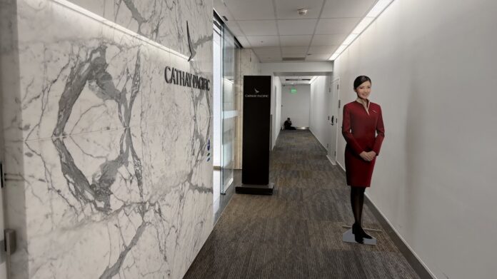 Cathay Pacific Lounge SFO entrance