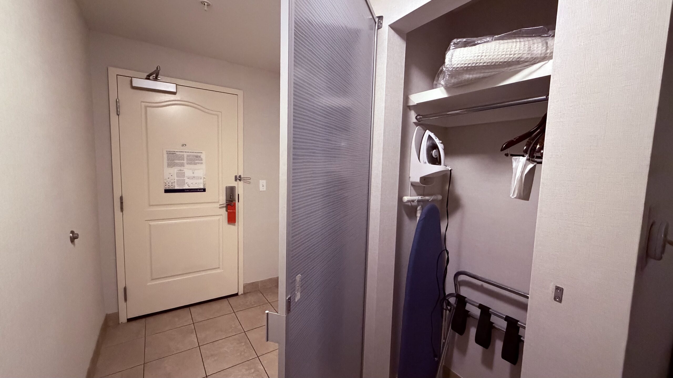 Built-in wardrobe of the Queen Room