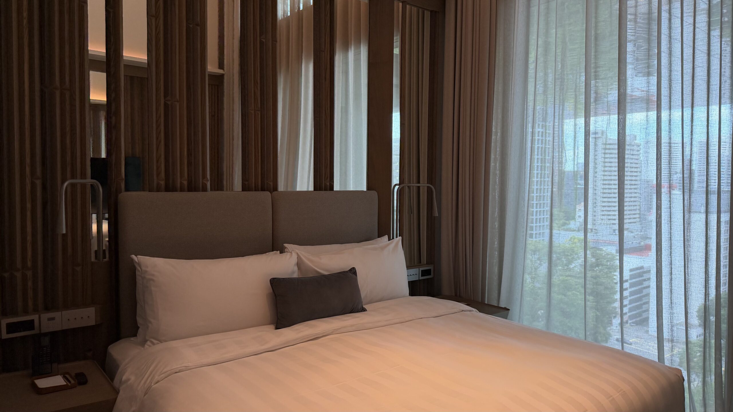 Bedroom of the Beach Terrace Balcony King room