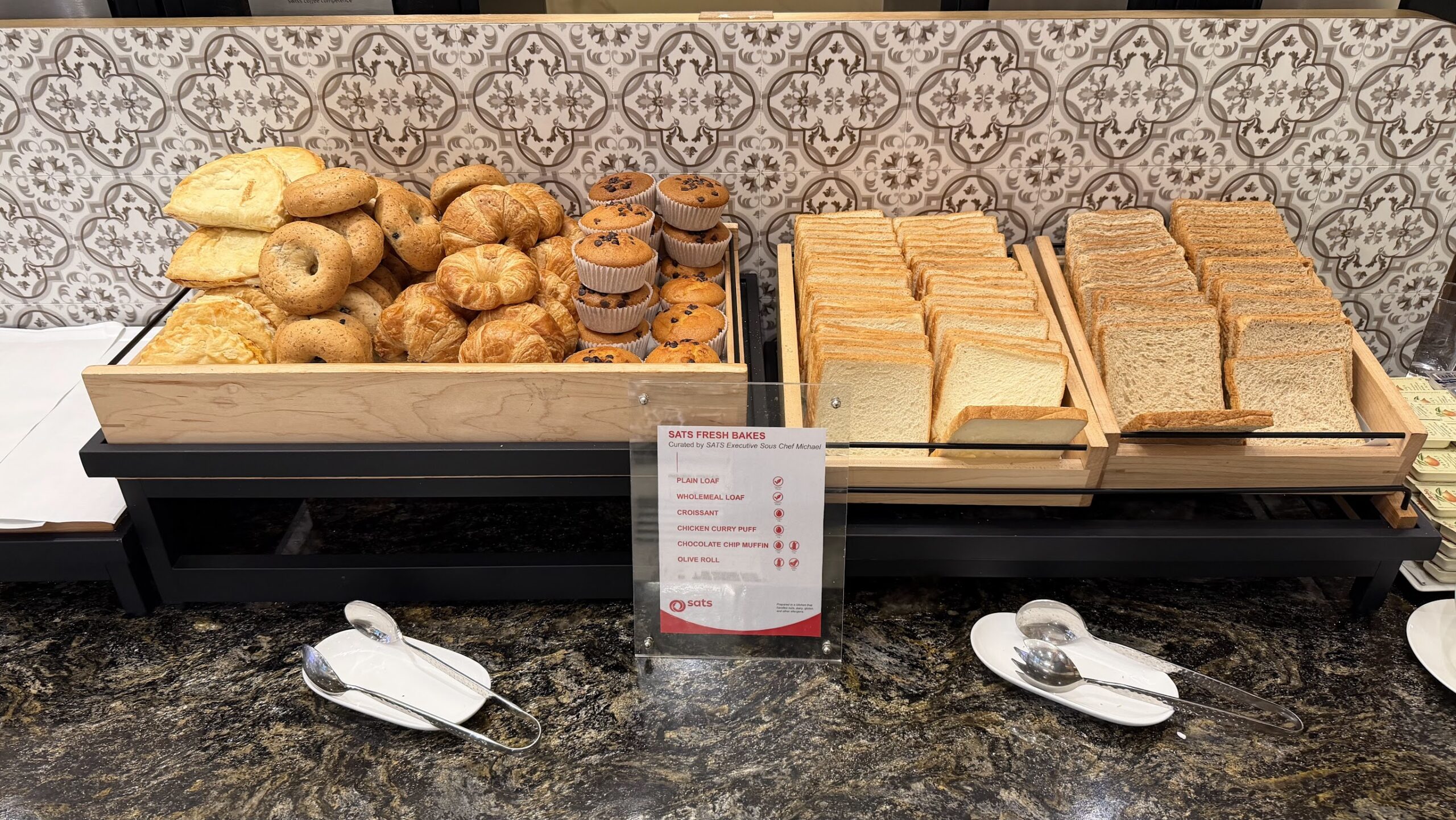 SATS Premier Lounge T3 bread and pastries