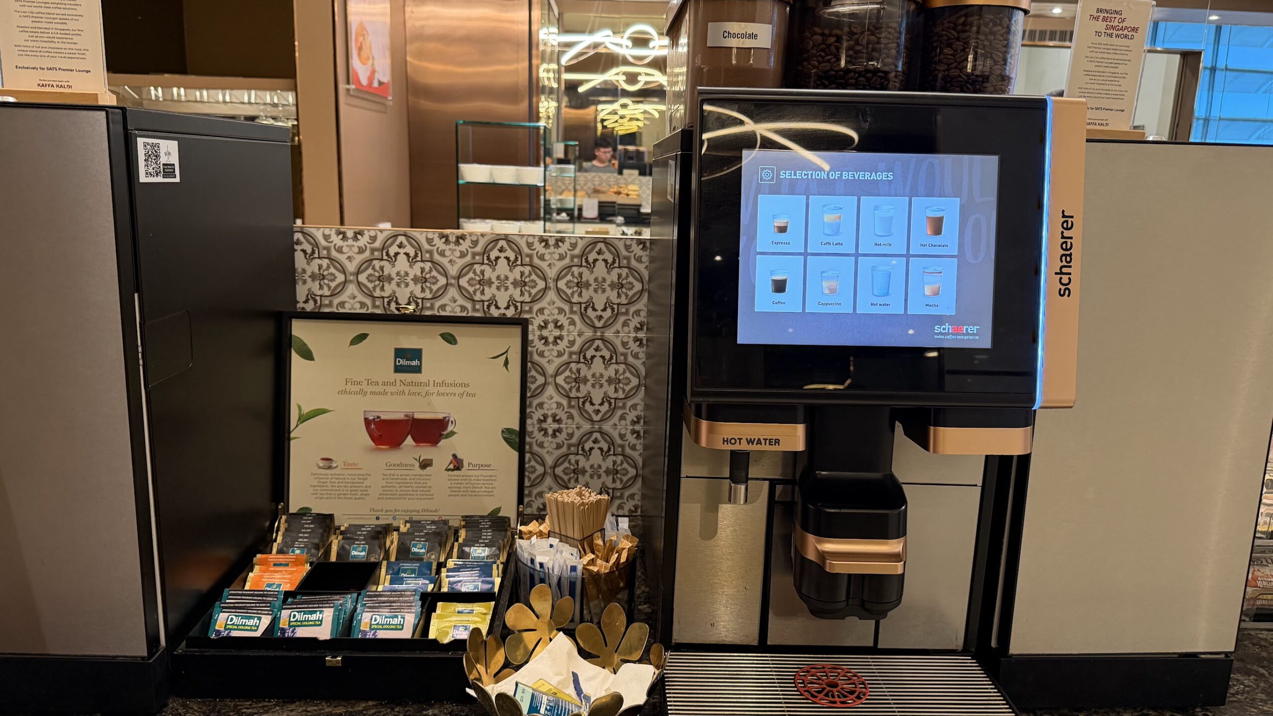 SATS Premier Lounge T3 coffee and tea selection