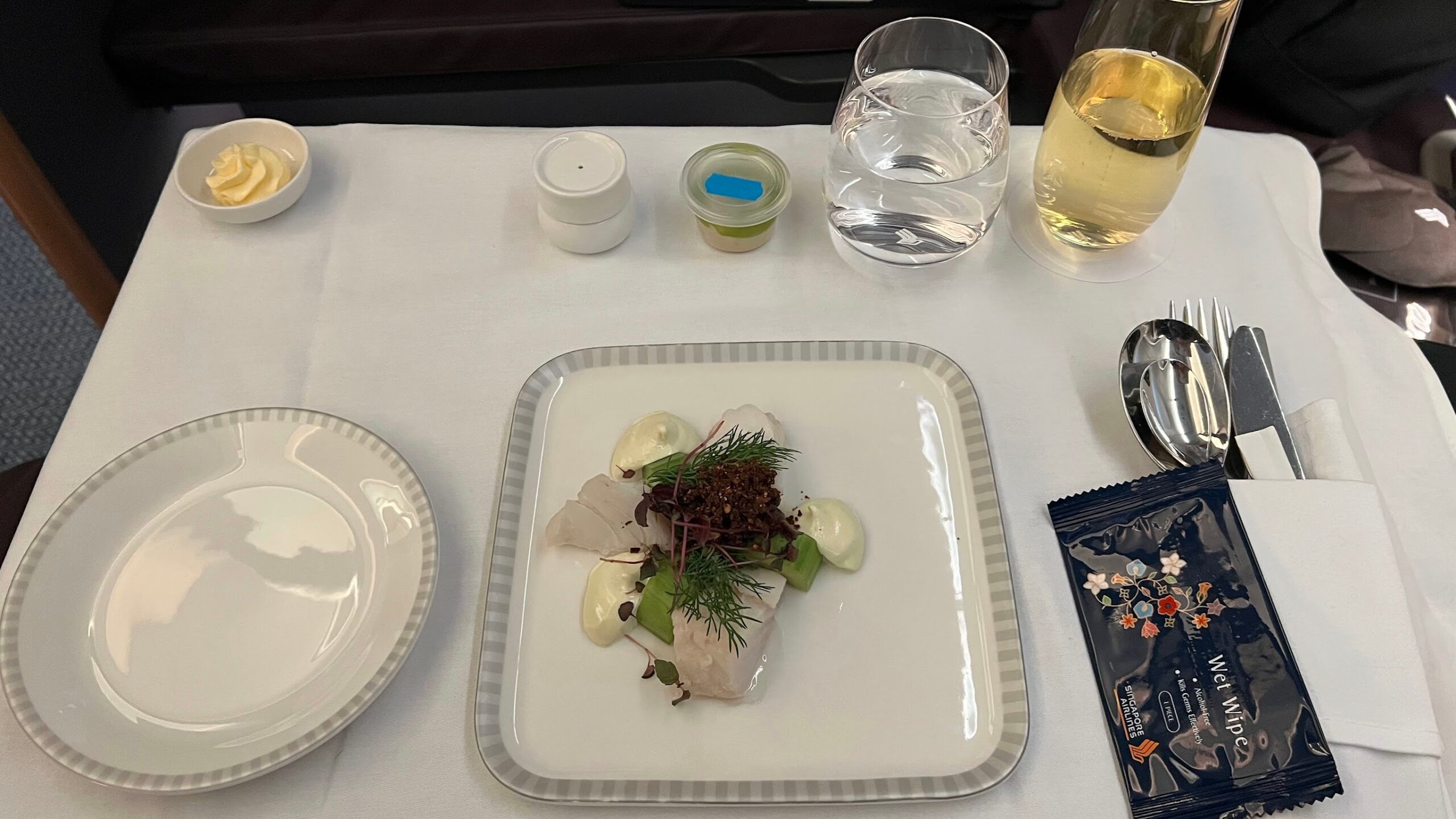 Singapore Airlines SQ351 lunch service appetiser