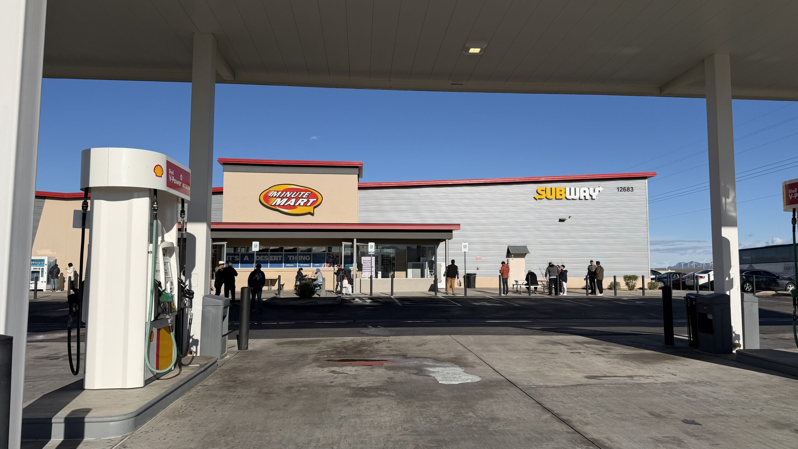 Rest stop at Minute Mart as we headed towards the Grand Canyon