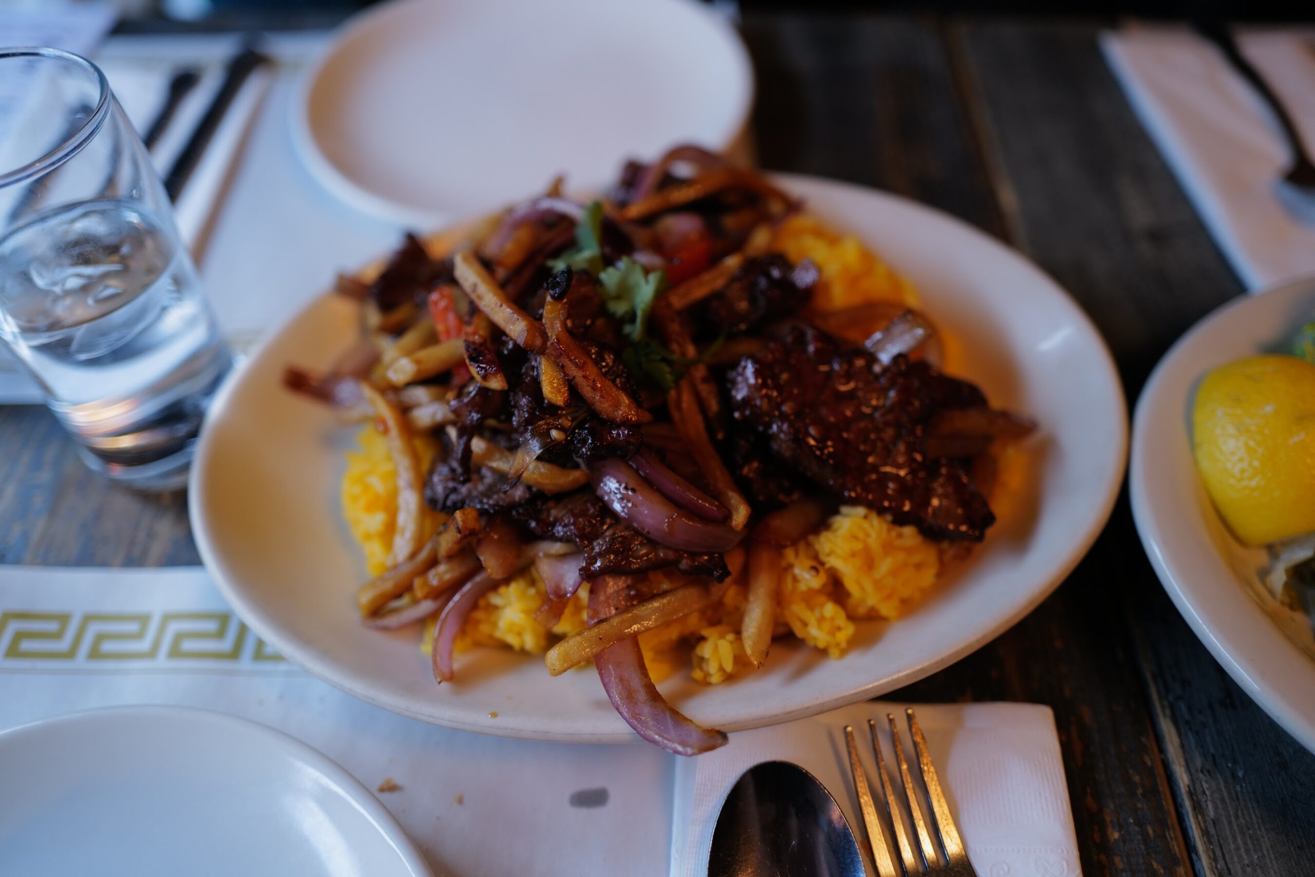 Lomo Saltado, a popular Peruvian stir-fry dish, at the Flor de Mayo restaurant (photo: my friend)