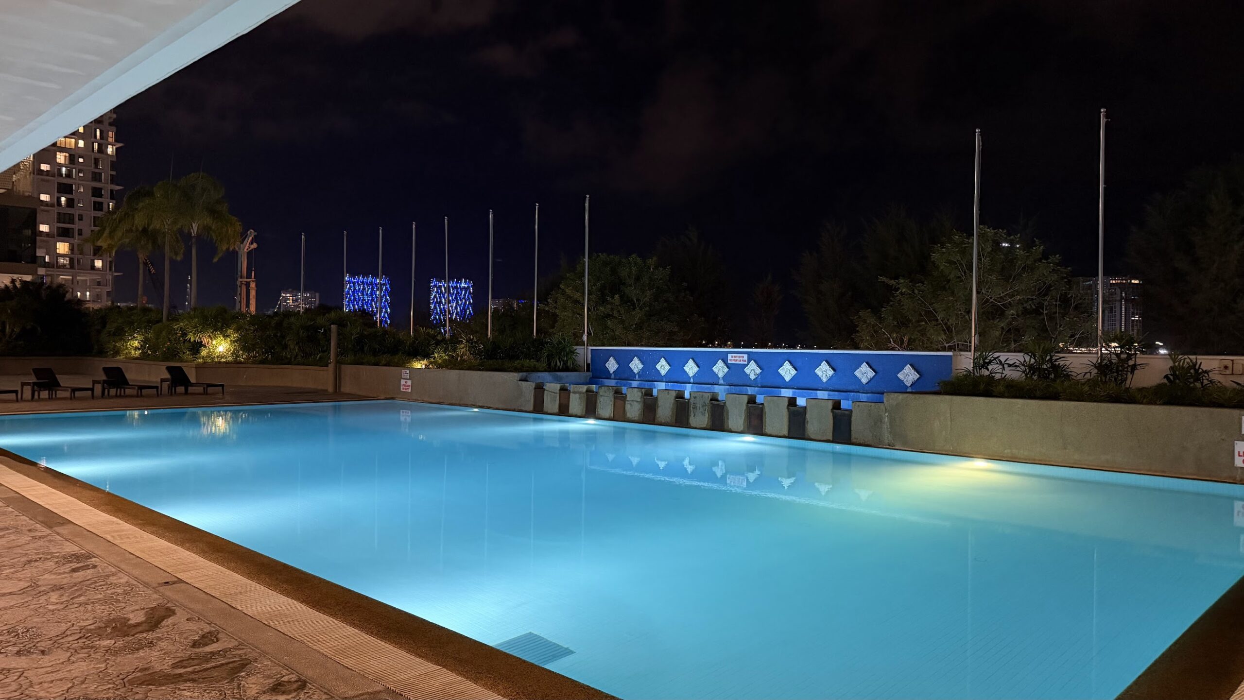 Gurney Bay Hotel swimming pool