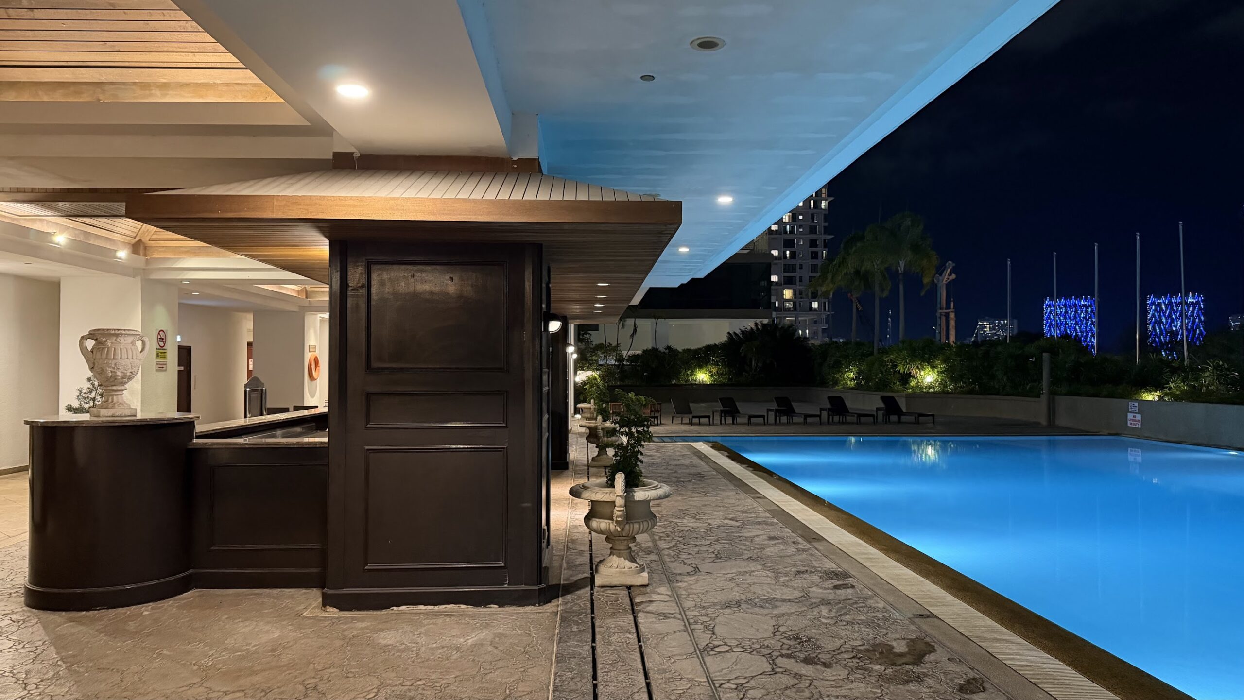 Gurney Bay Hotel swimming pool