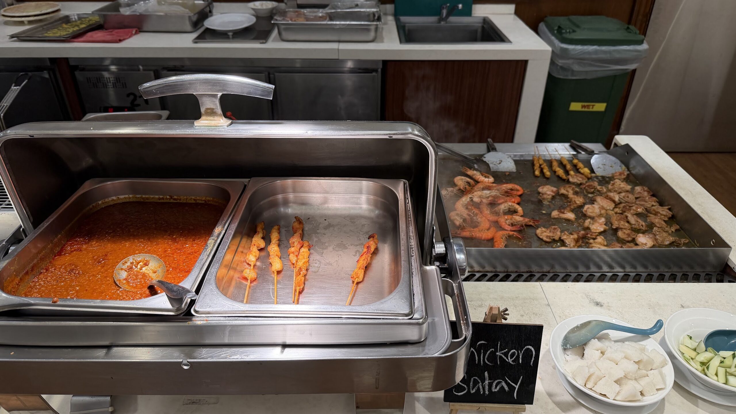 Gurney Bay Hotel The Café dinner buffet