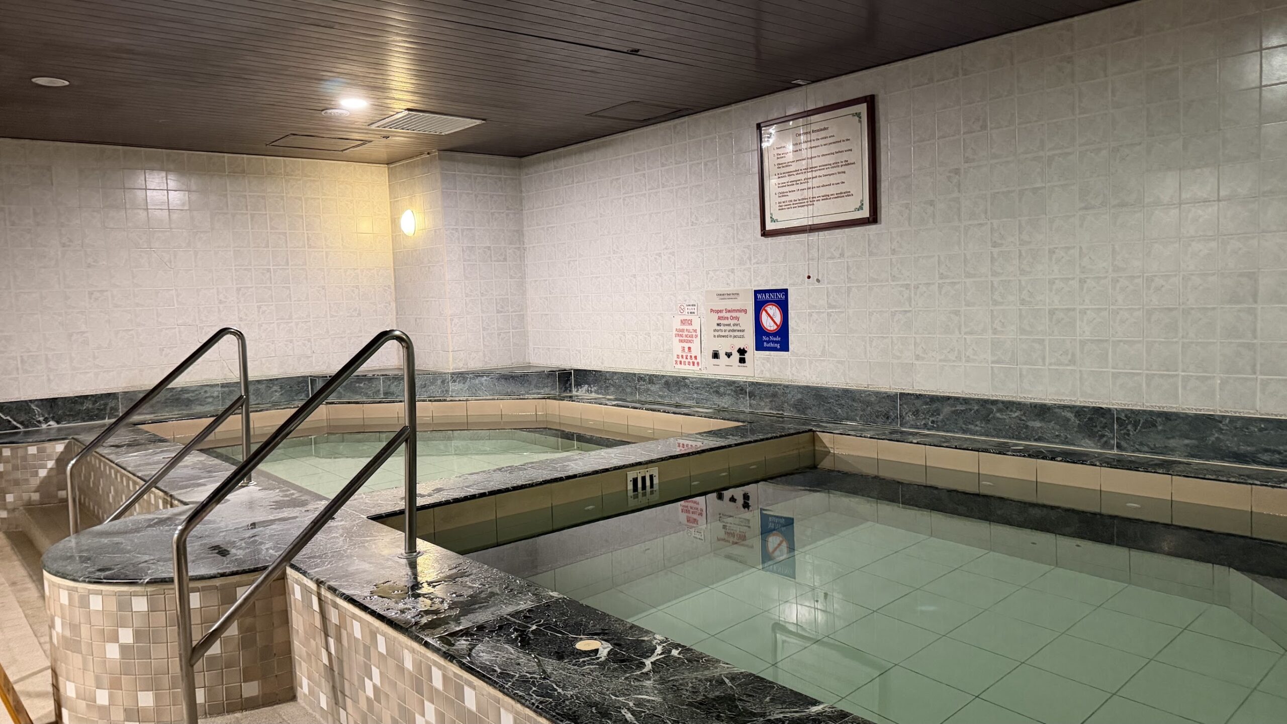 Gurney Bay Hotel jacuzzi