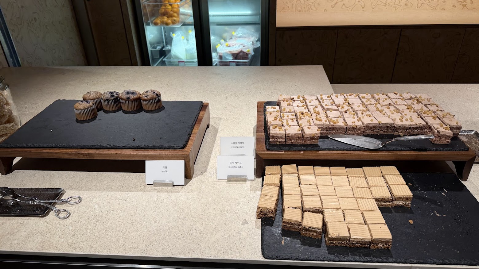 Korean Air Prestige Lounge East (Left) buffet lunch