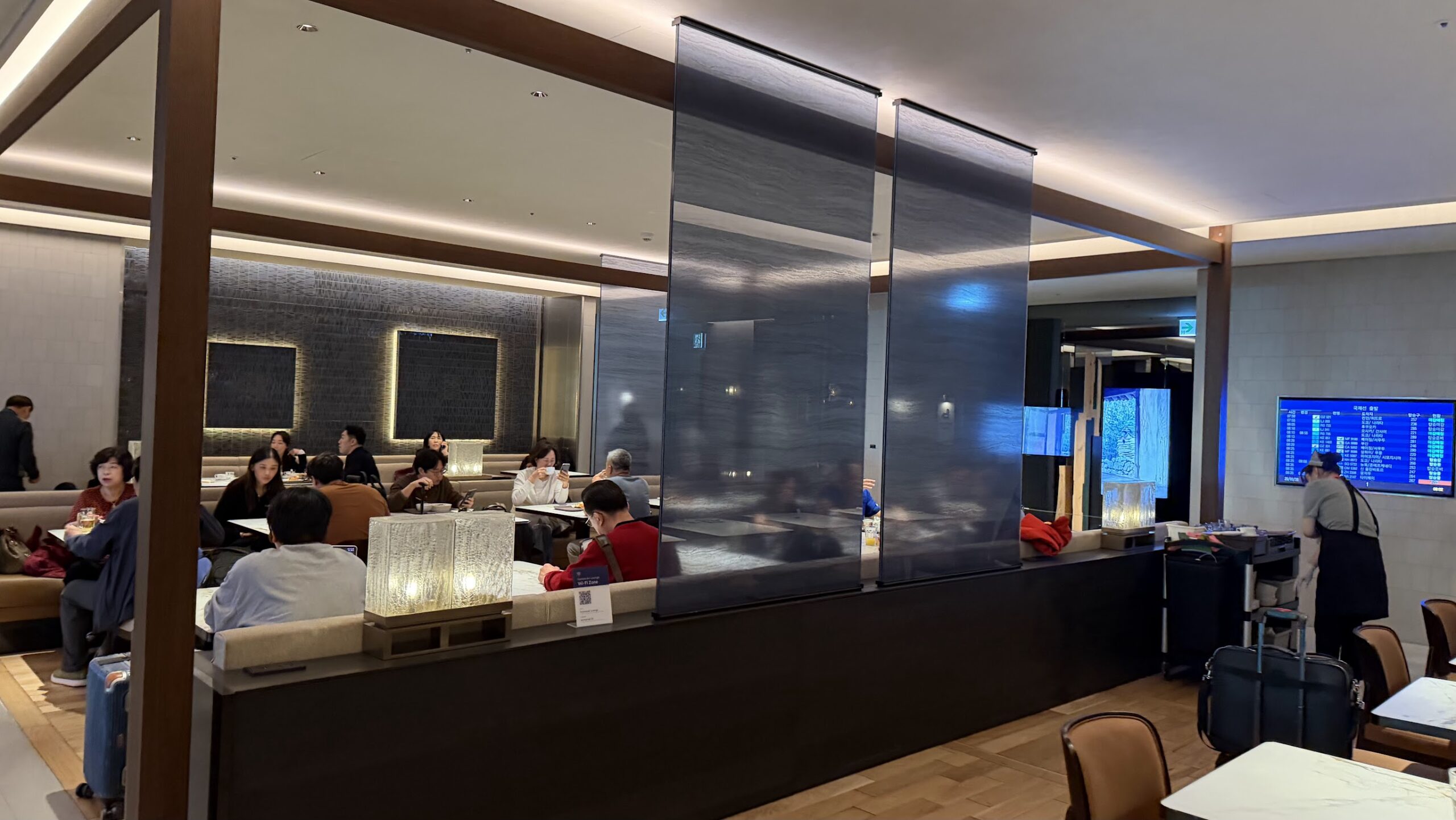 Korean Air Prestige Lounge East (Right) seating area