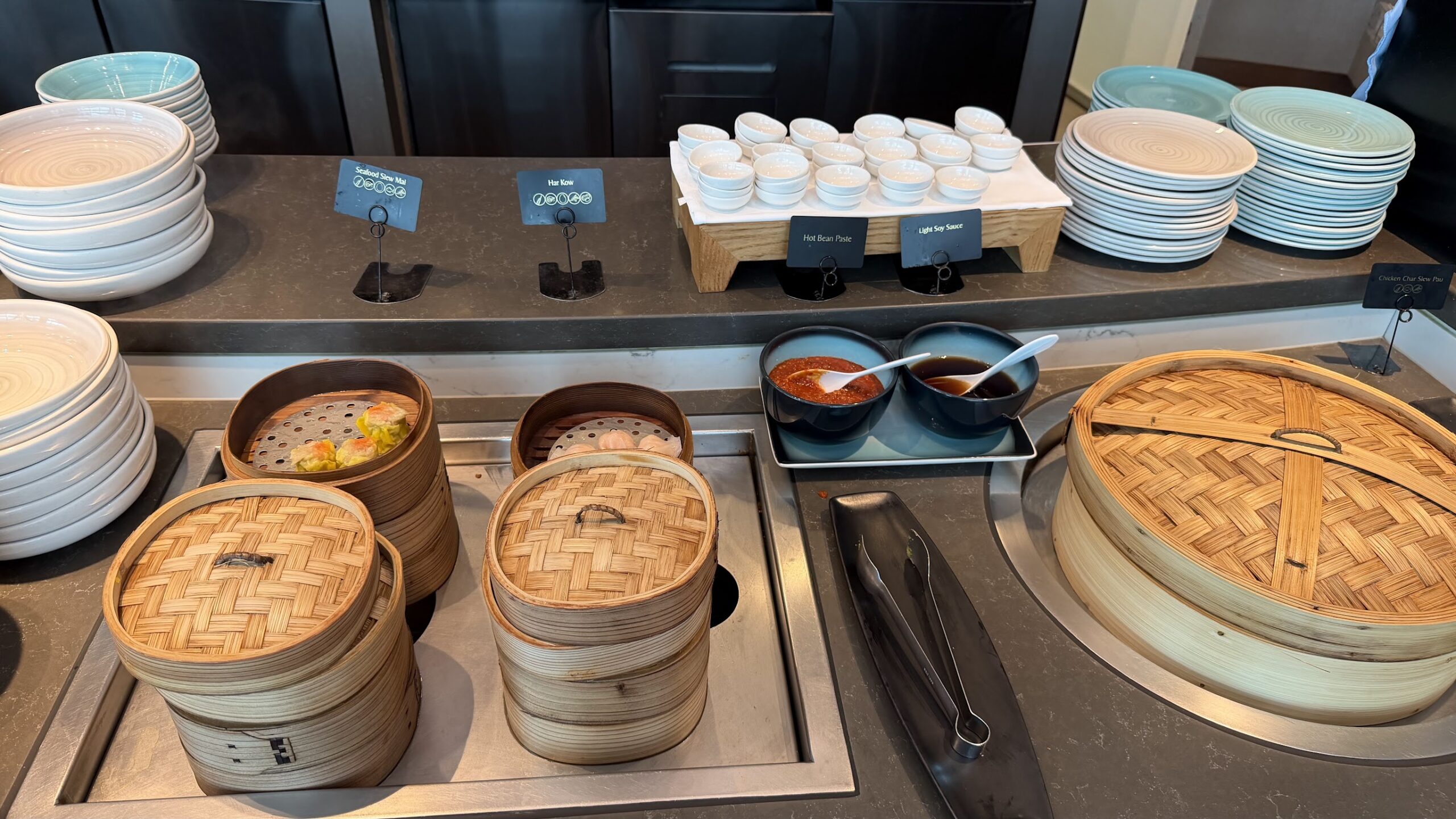Singapore Airlines KrisFlyer Gold Lounge T3 dim sum
