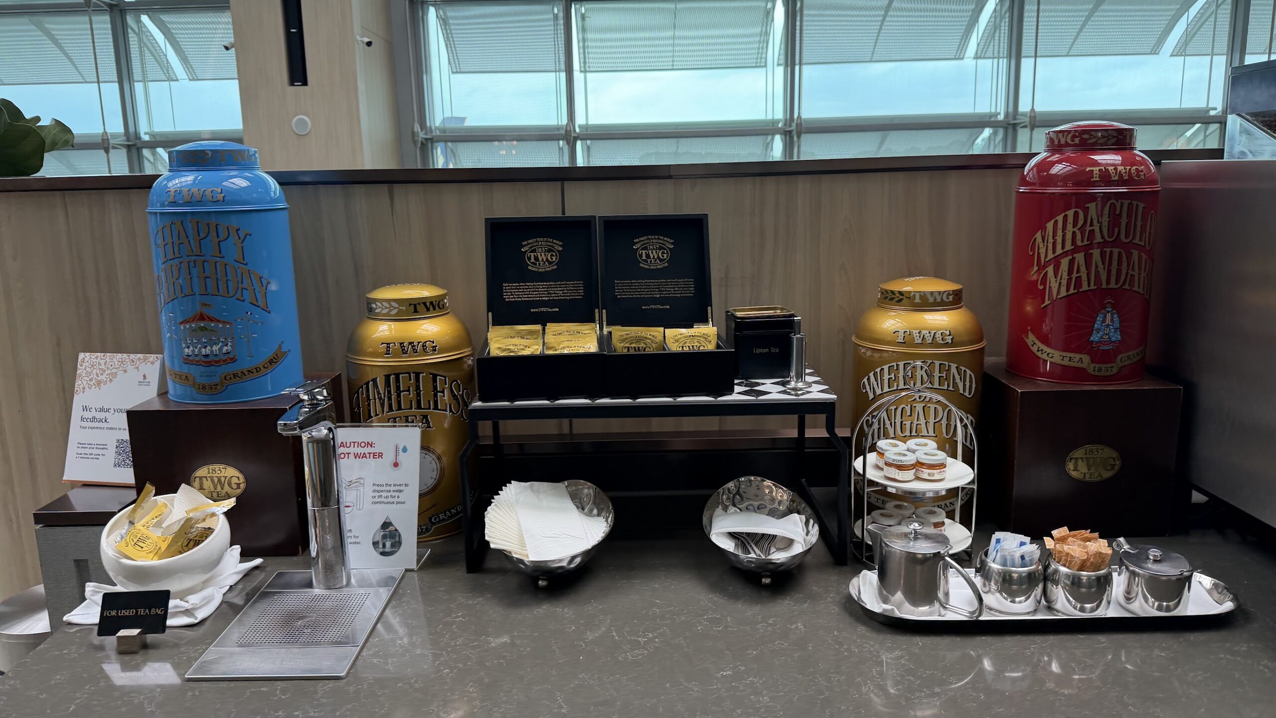 Singapore Airlines KrisFlyer Gold Lounge T3 TWG tea