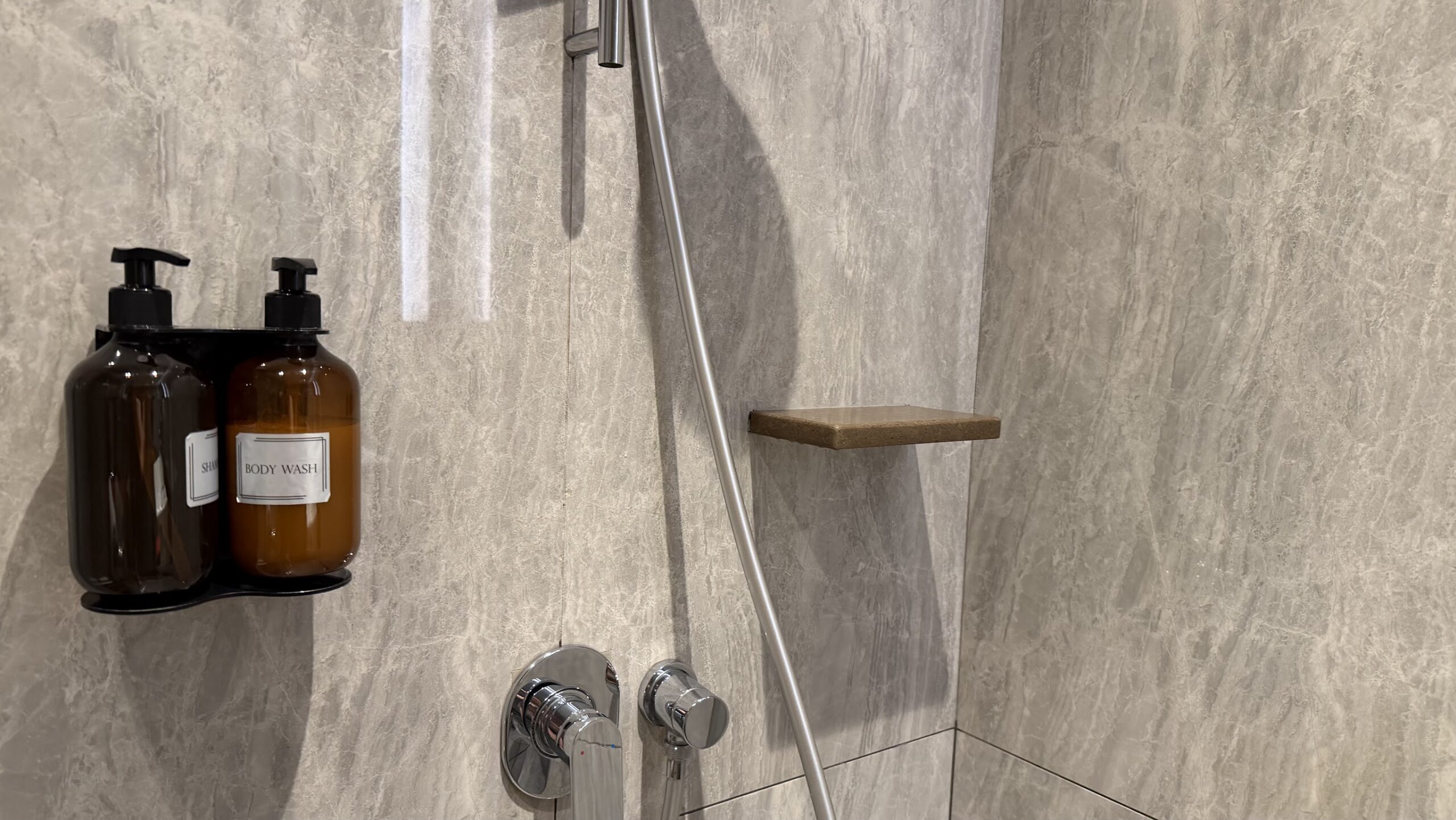 Singapore Airlines KrisFlyer Gold Lounge T3 showers