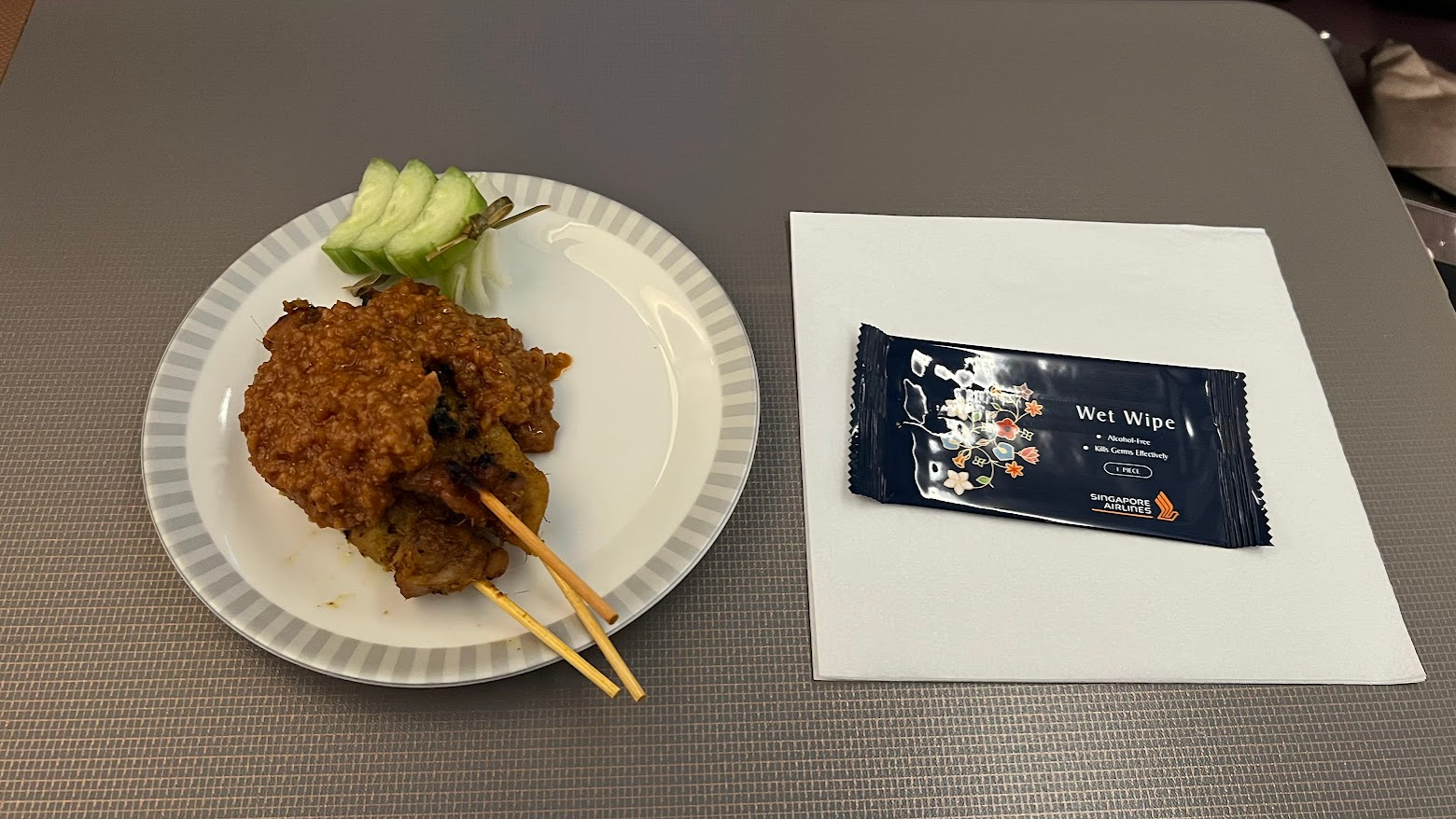 Singapore Airlines SQ351 satay service
