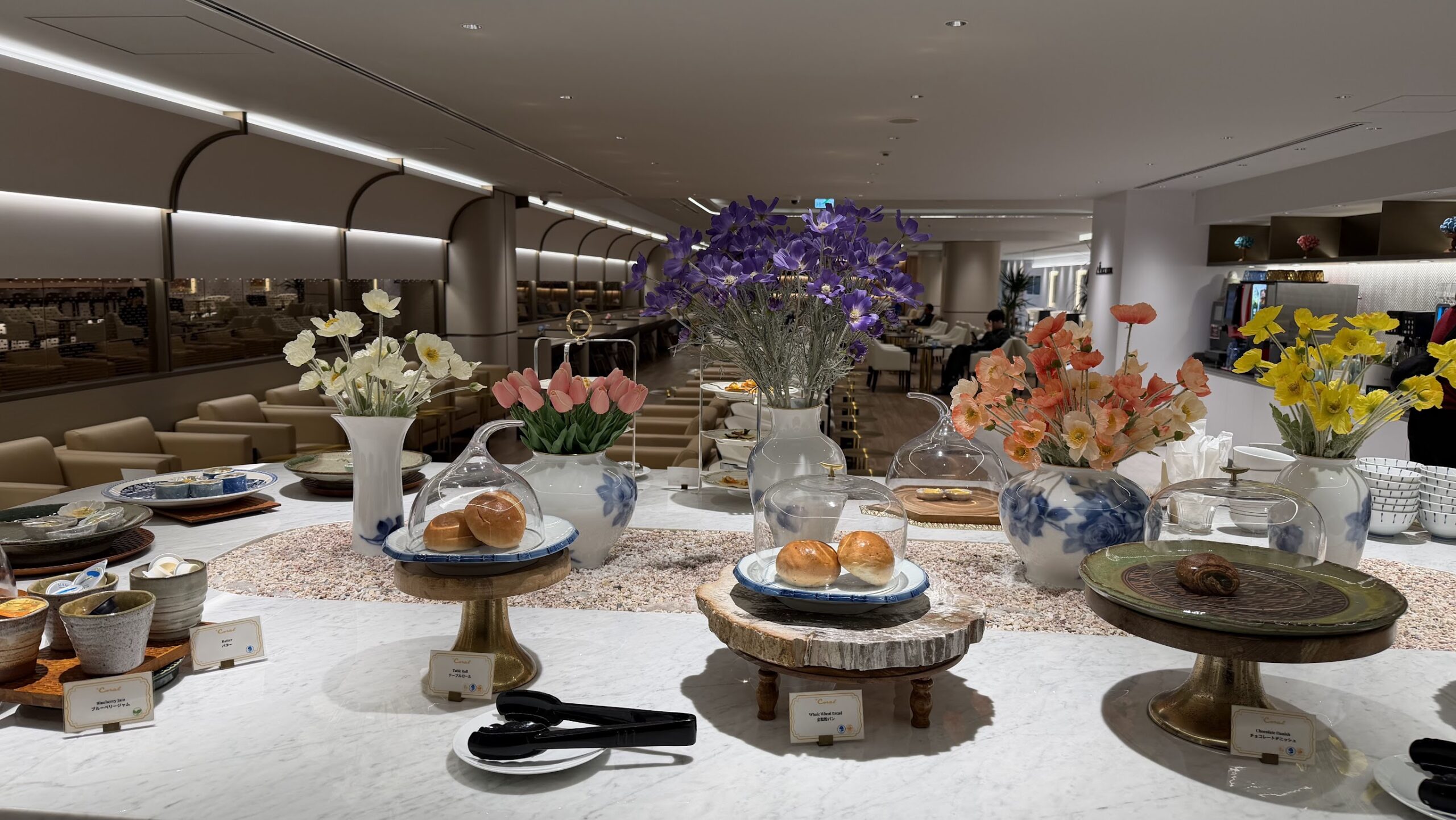 The Coral Finest Business Class Lounge Nagoya pastries