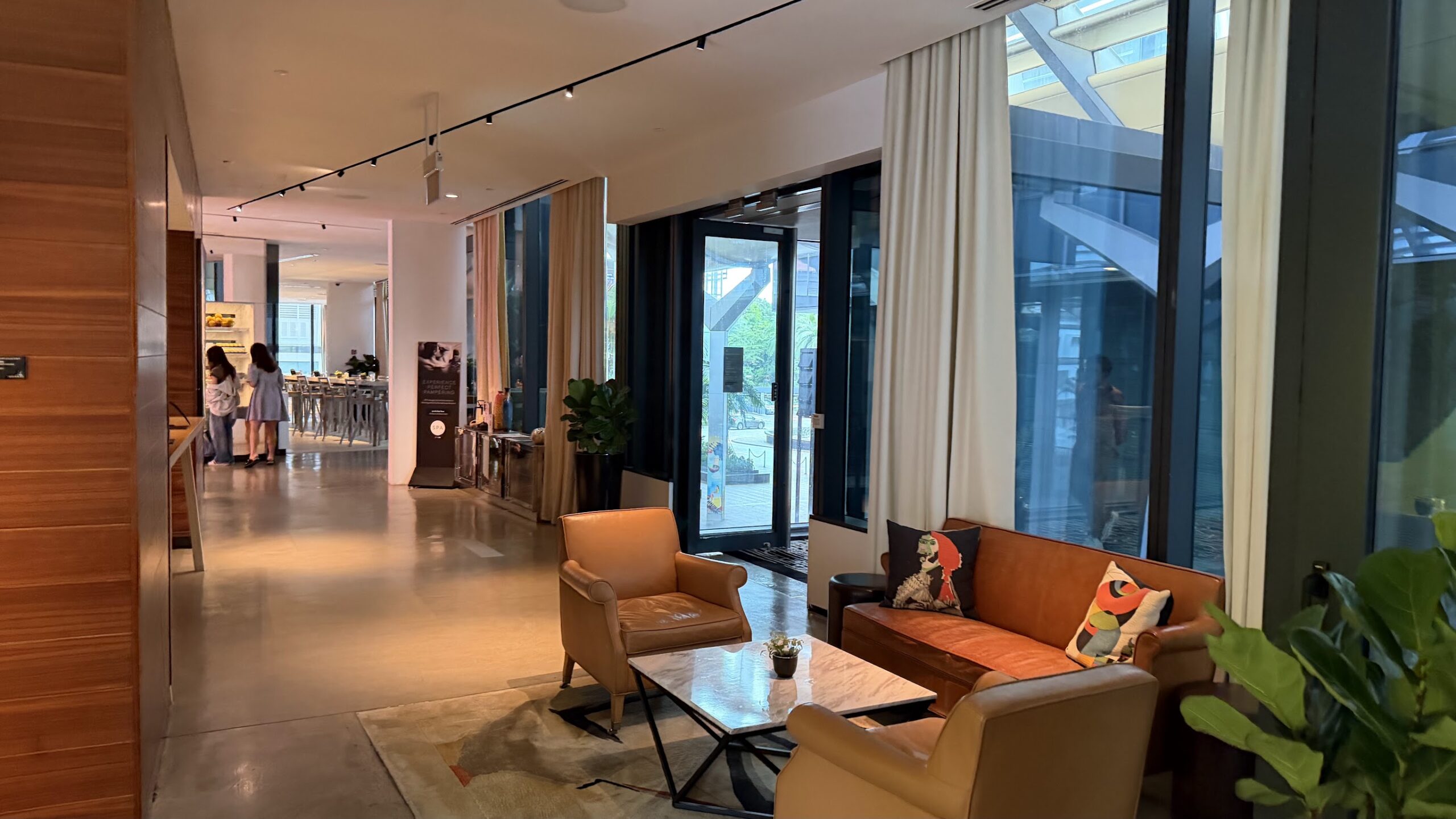 JW Marriott Hotel Singapore South Executive Lounge seating area