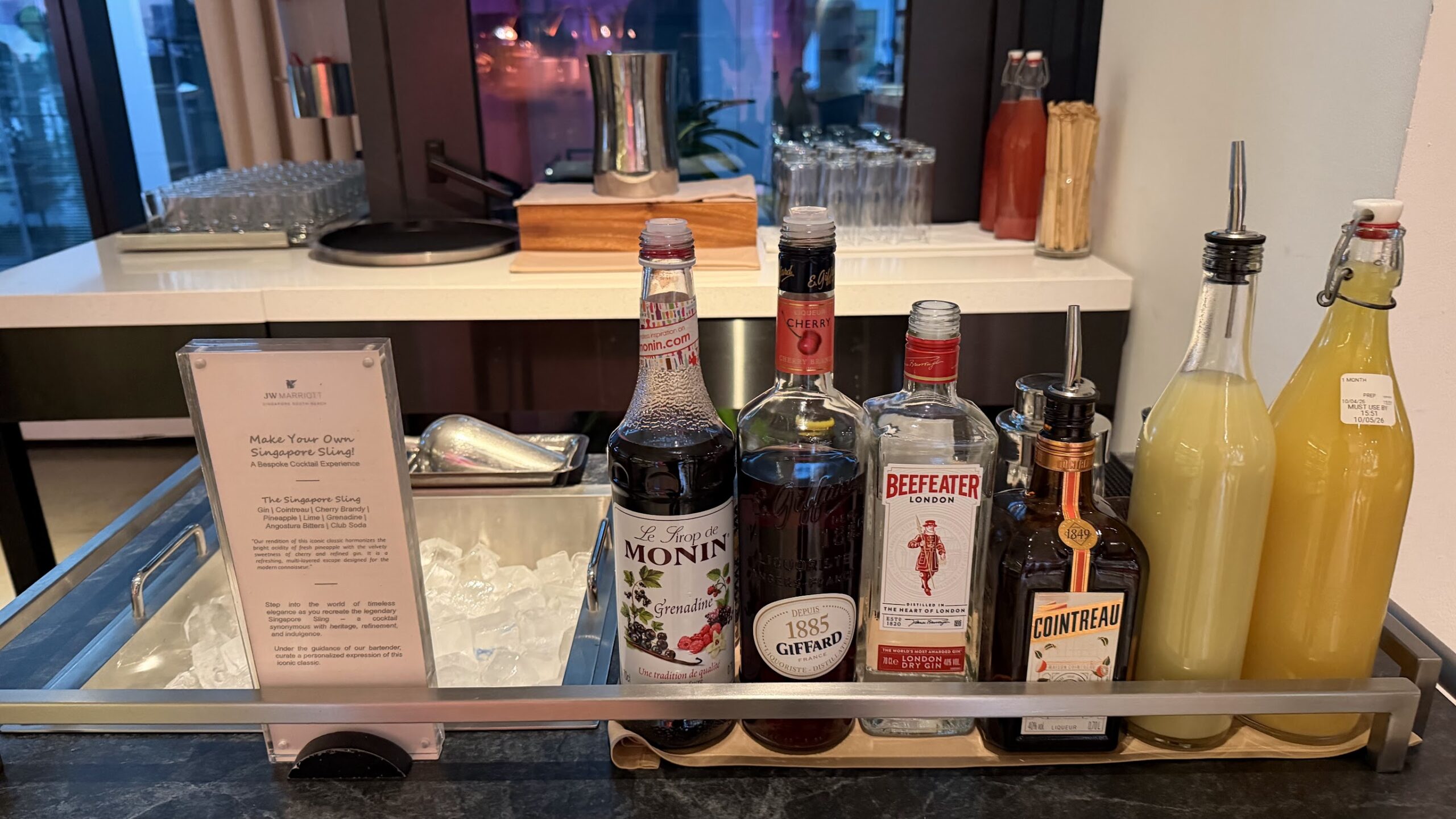 JW Marriott Hotel Singapore South Beach Executive Lounge alcohol selection during evening cocktails