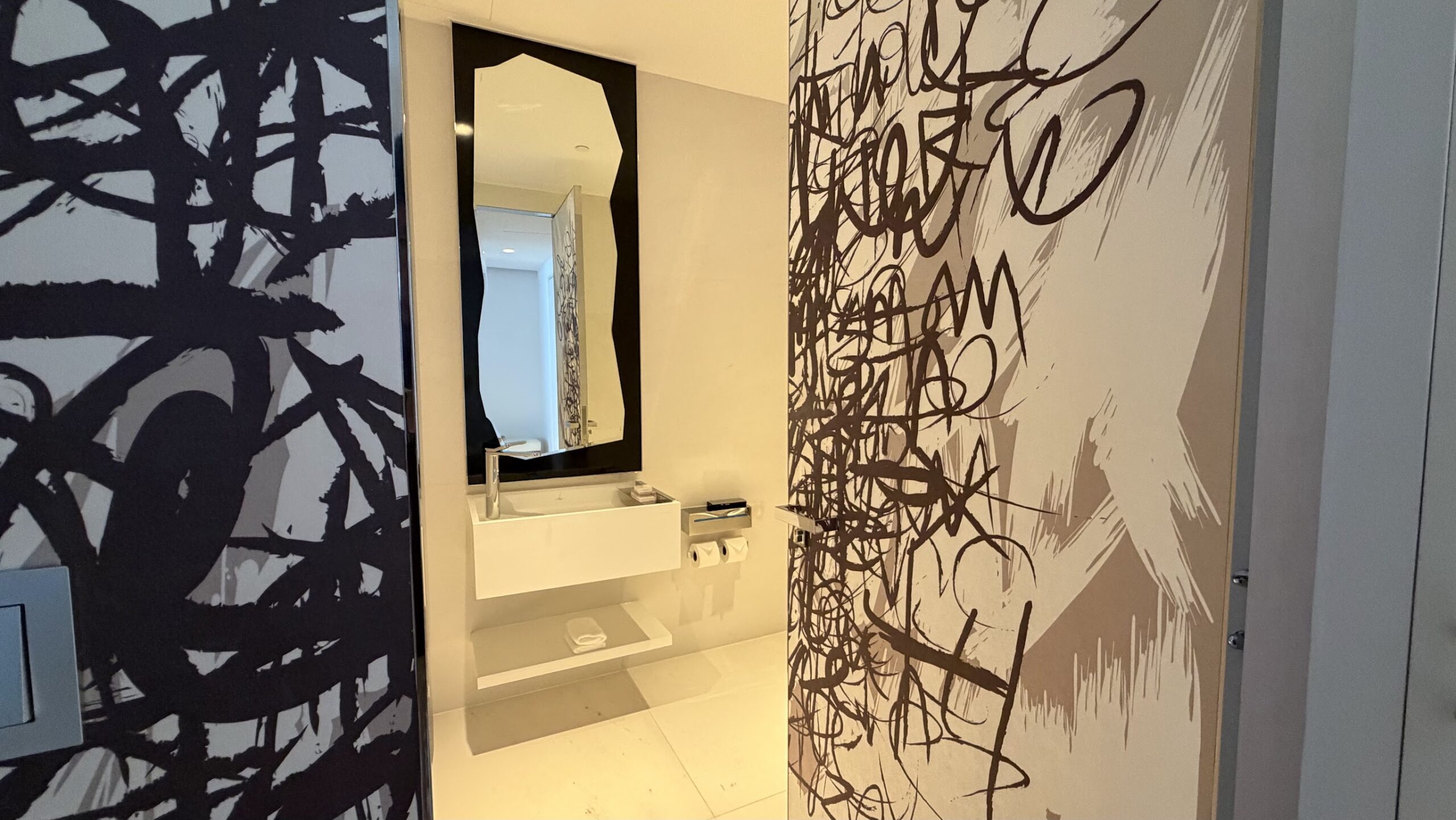 JW Marriott Hotel Singapore South Beach 1 Bedroom Larger Suite guest bathroom