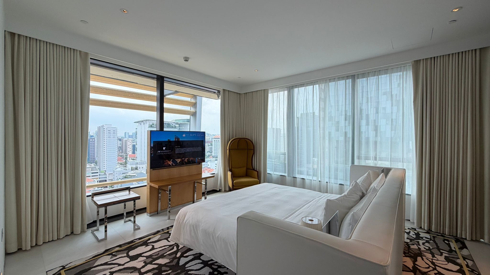 JW Marriott Hotel Singapore South Beach 1 Bedroom Larger Suite