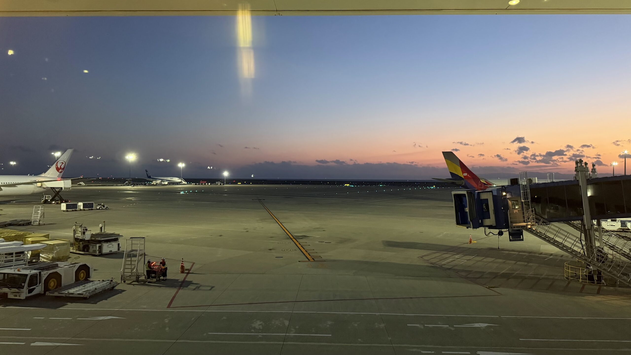 Plaza Premium Lounge Nagoya tarmac views