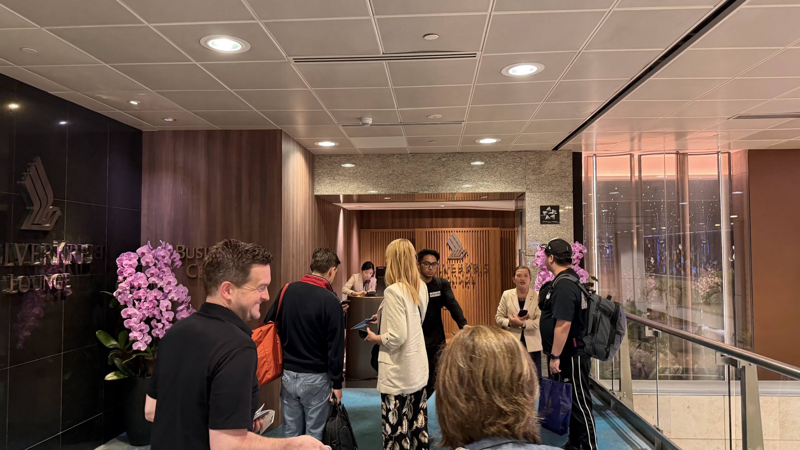 Singapore Airlines SilverKris Business Class Lounge T2 entrance