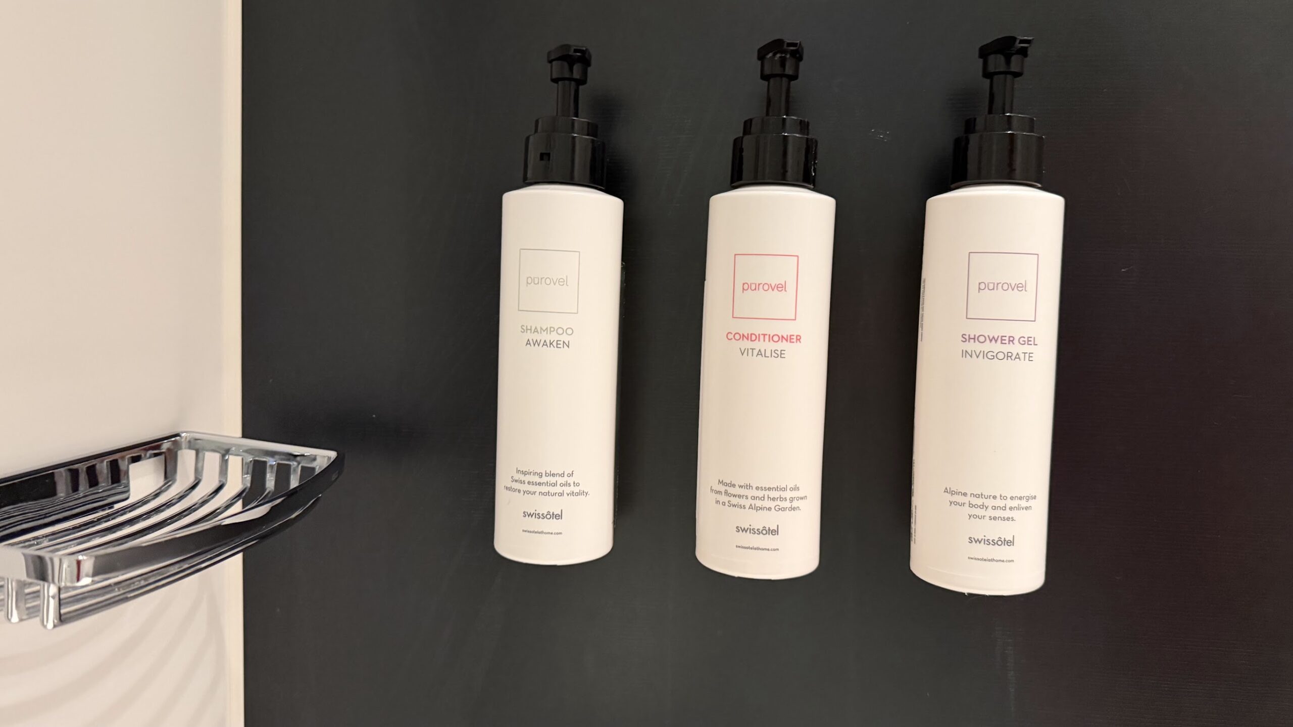 Swissotel Nankai Osaka Junior Suite King bathroom amenities from Purovel, Swissotel's in-house brand