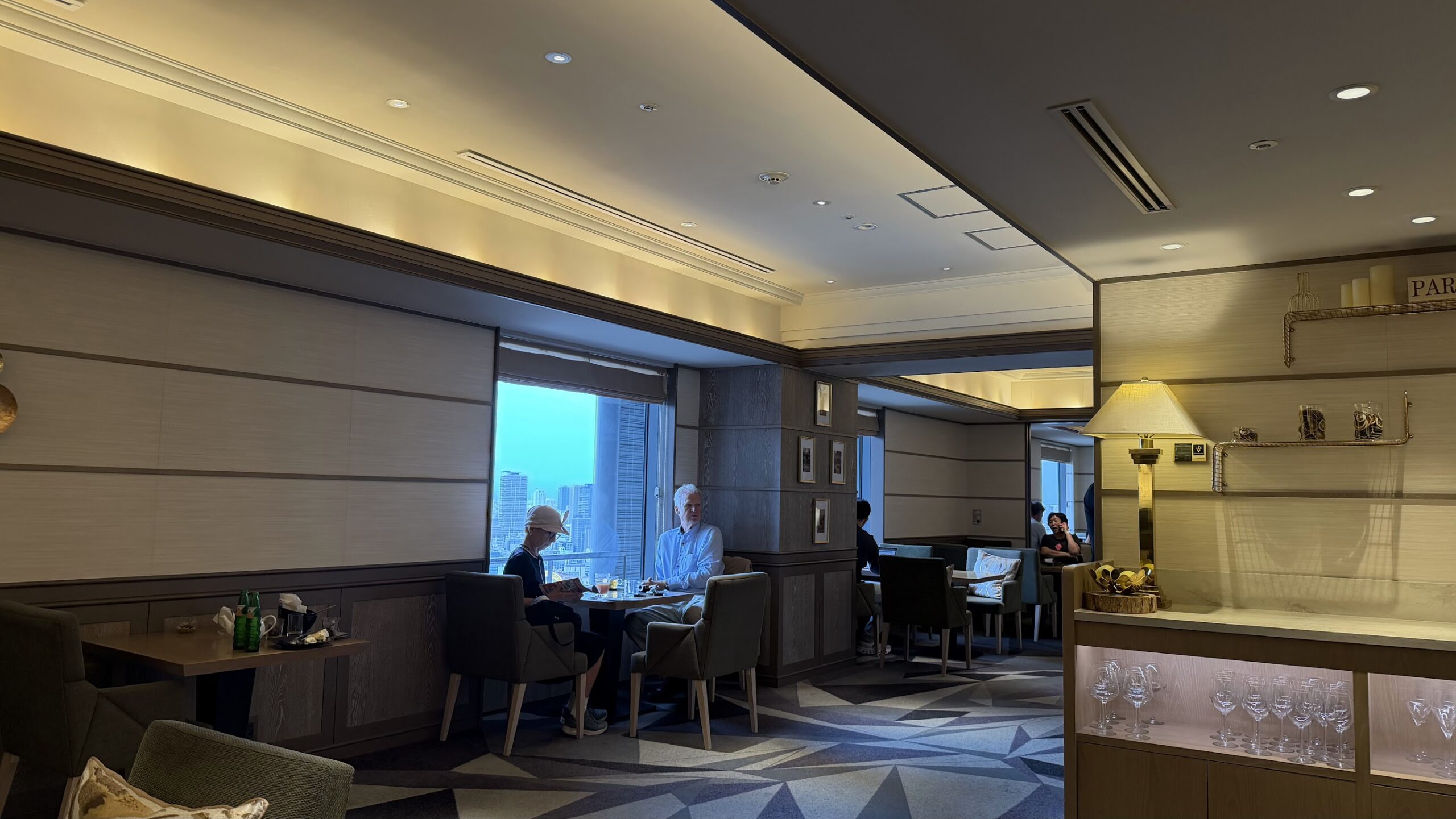 Swissotel Nankai Osaka Executive Lounge seating area