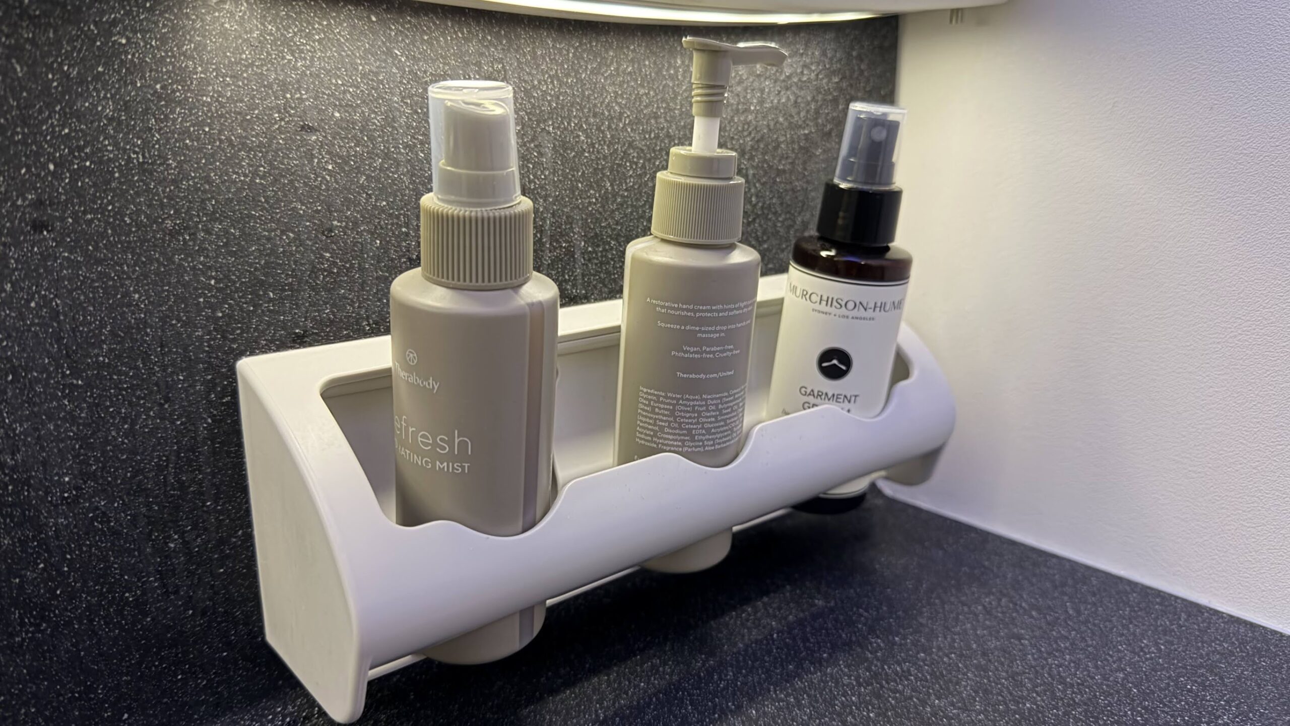 United Airlines Polaris business toilet amenities