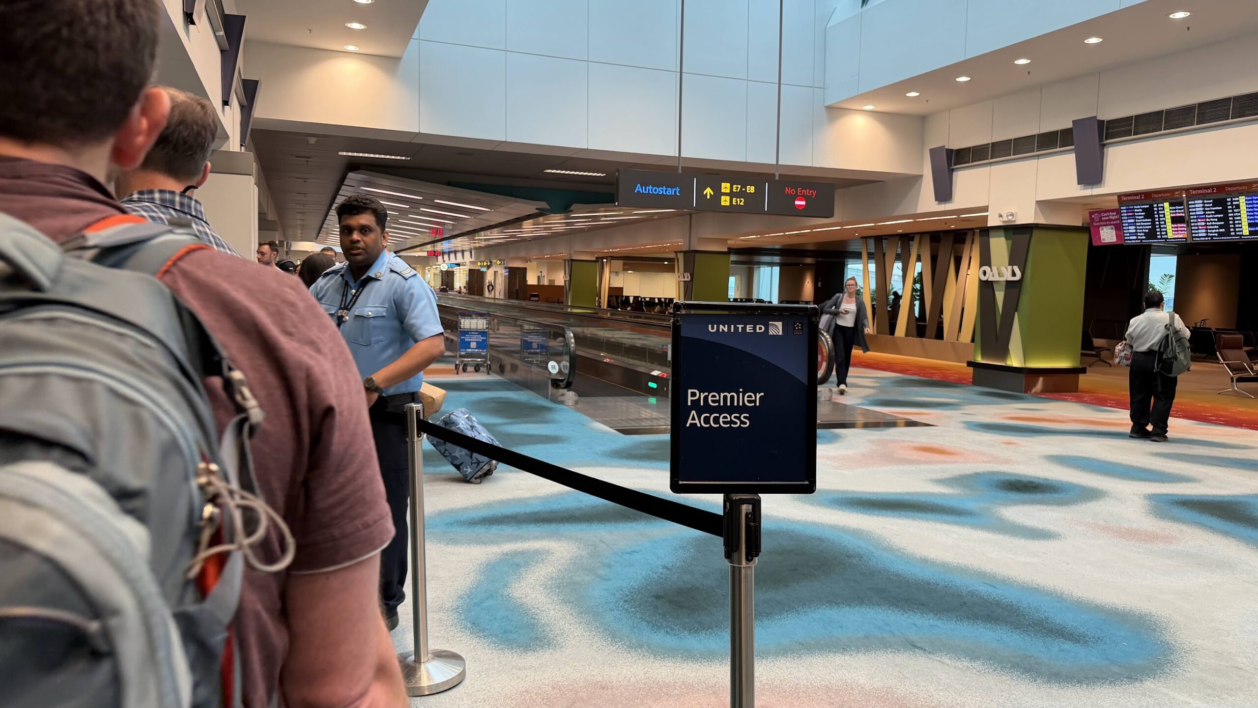 United Airlines Premier Access security screening