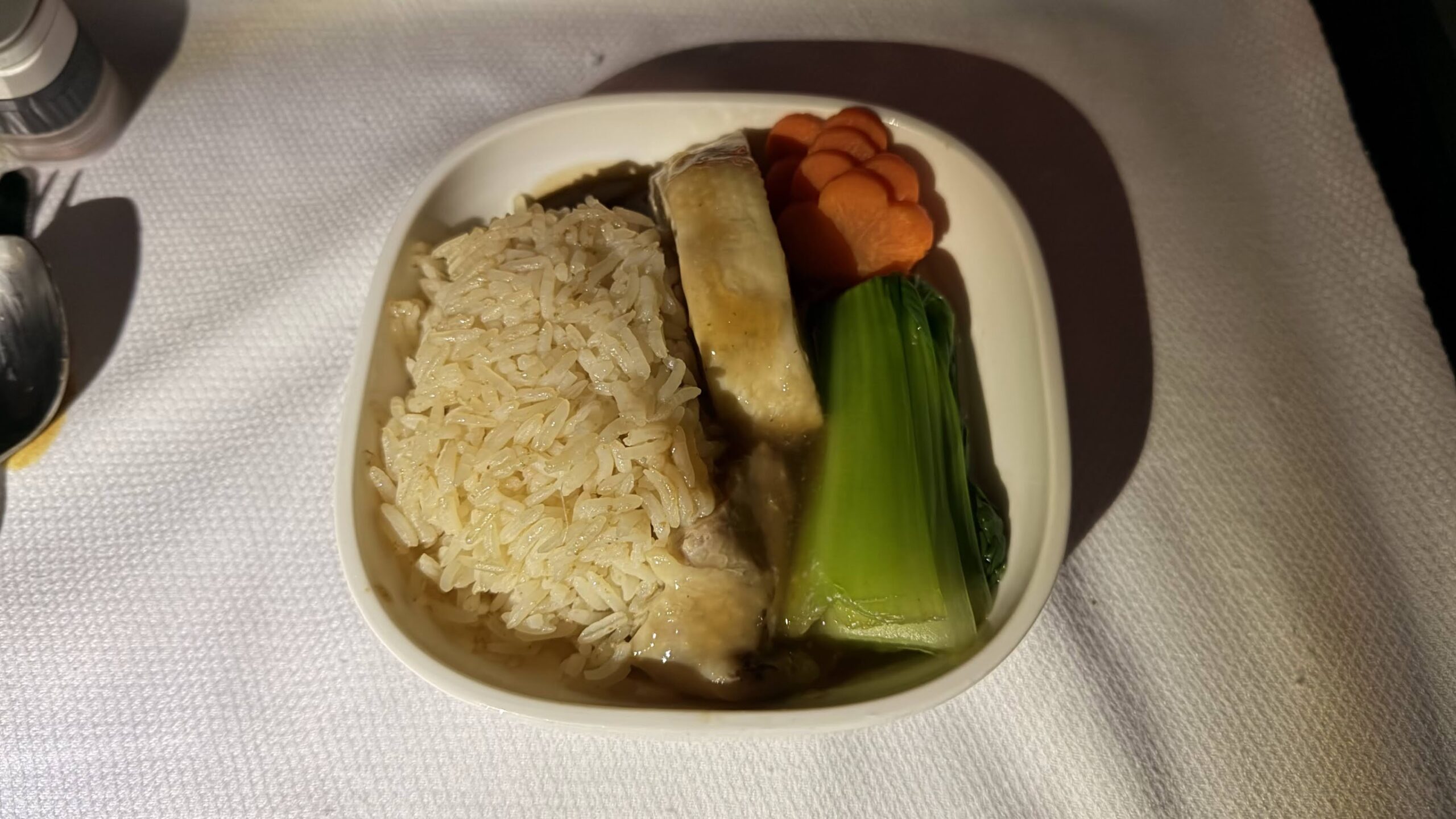 United Airlines UA2 Polaris business tapas of Maxwell Street Hawker inspired Hainan chicken and rice
