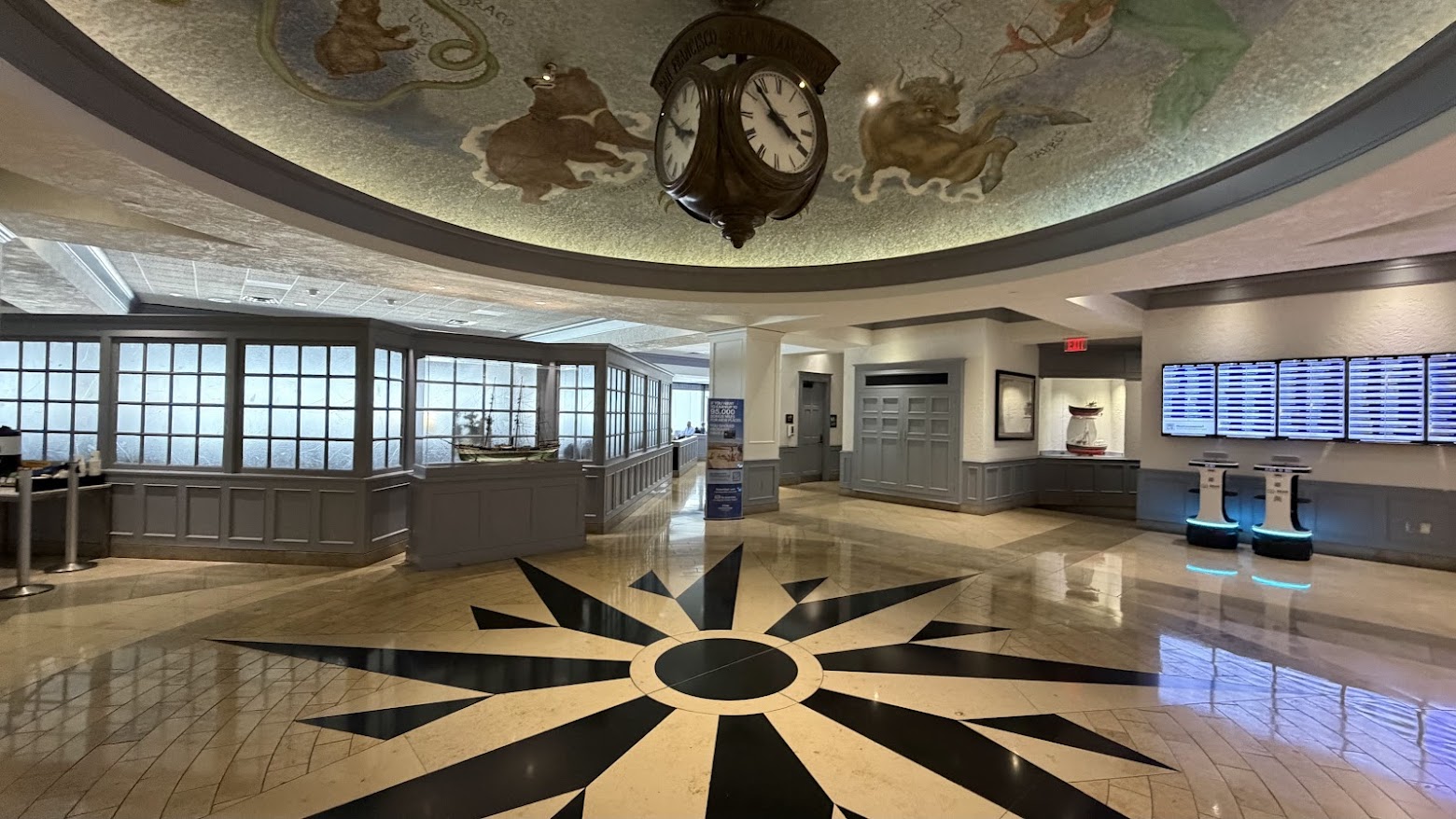 United Club San Francisco (F Gates) main reception