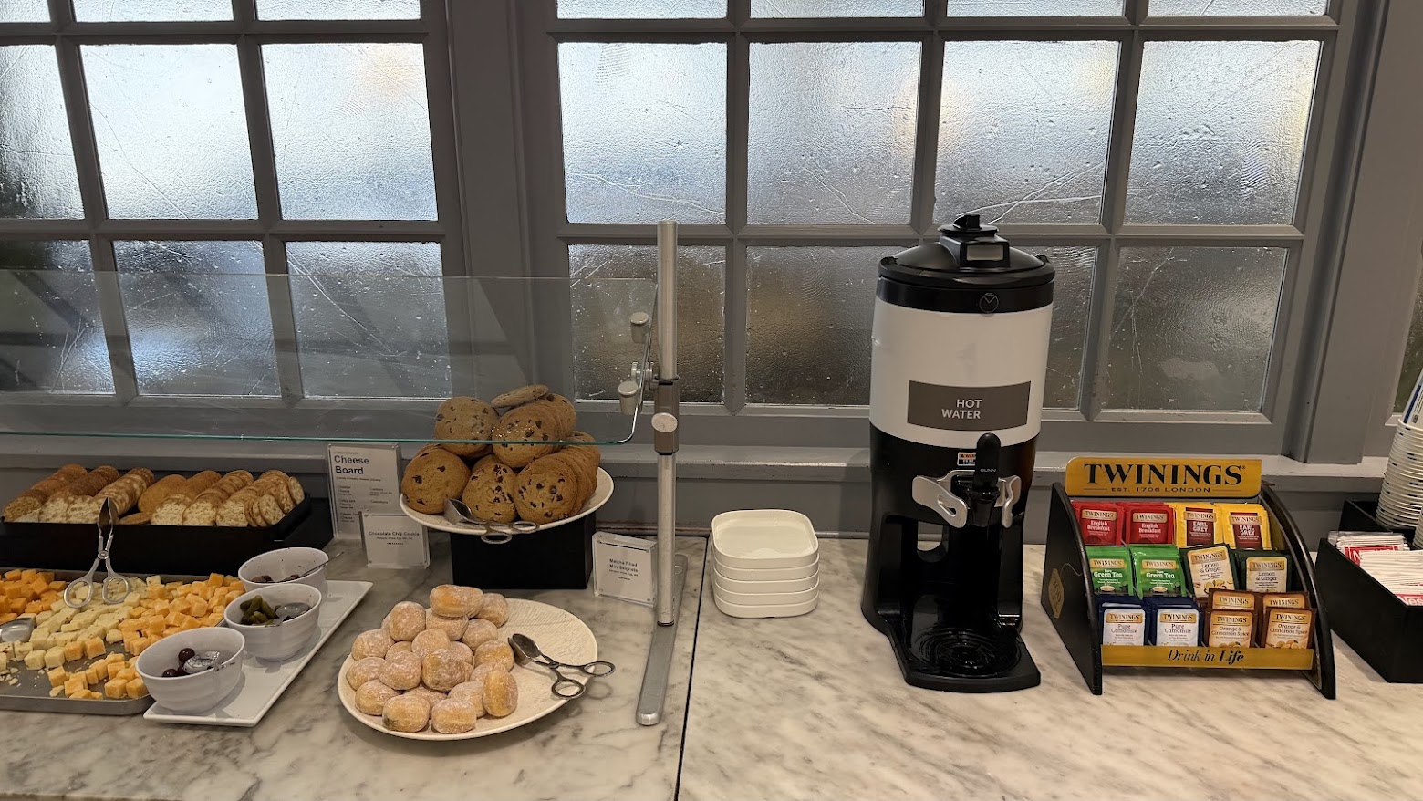 United Club San Francisco (F Gates) buffet