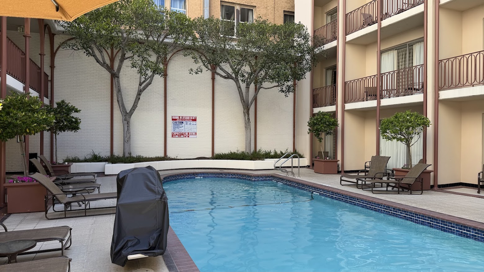 Handlery Union Square Hotel swimming pool
