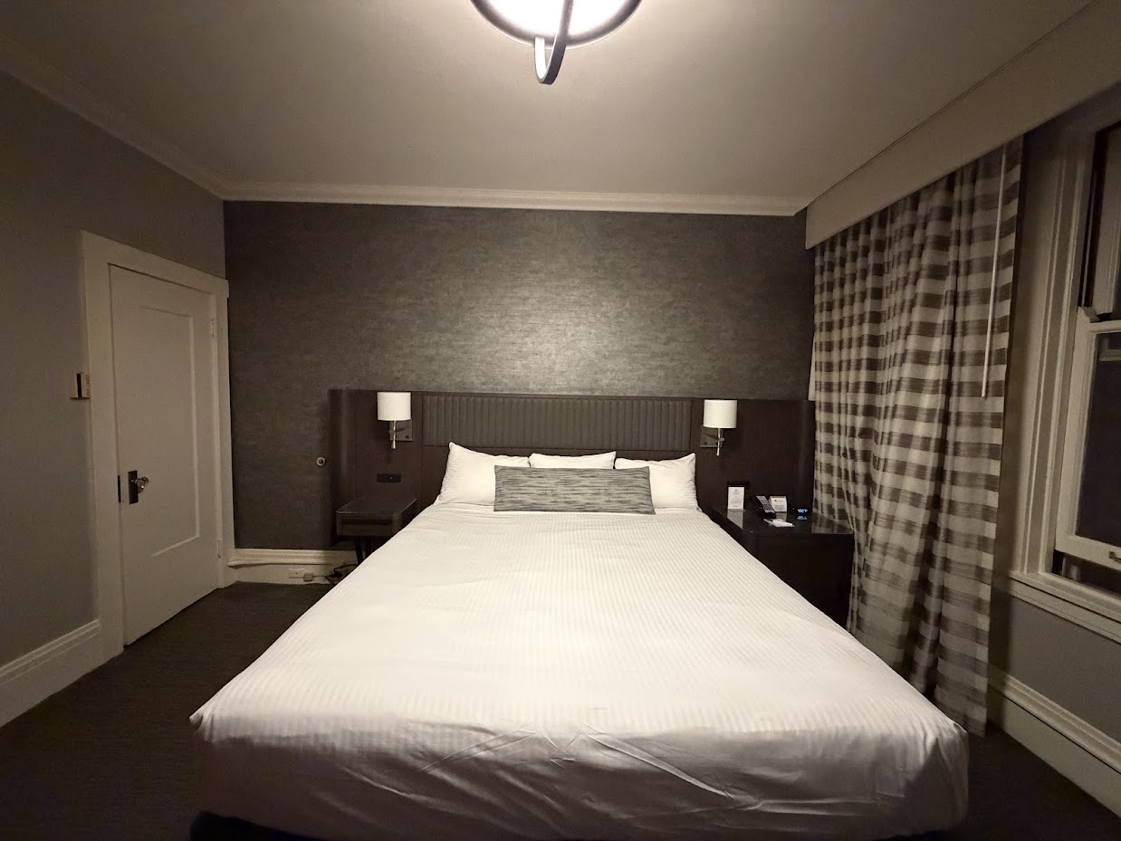 Handlery Union Square Hotel Historic King Room with a spacious king bed
